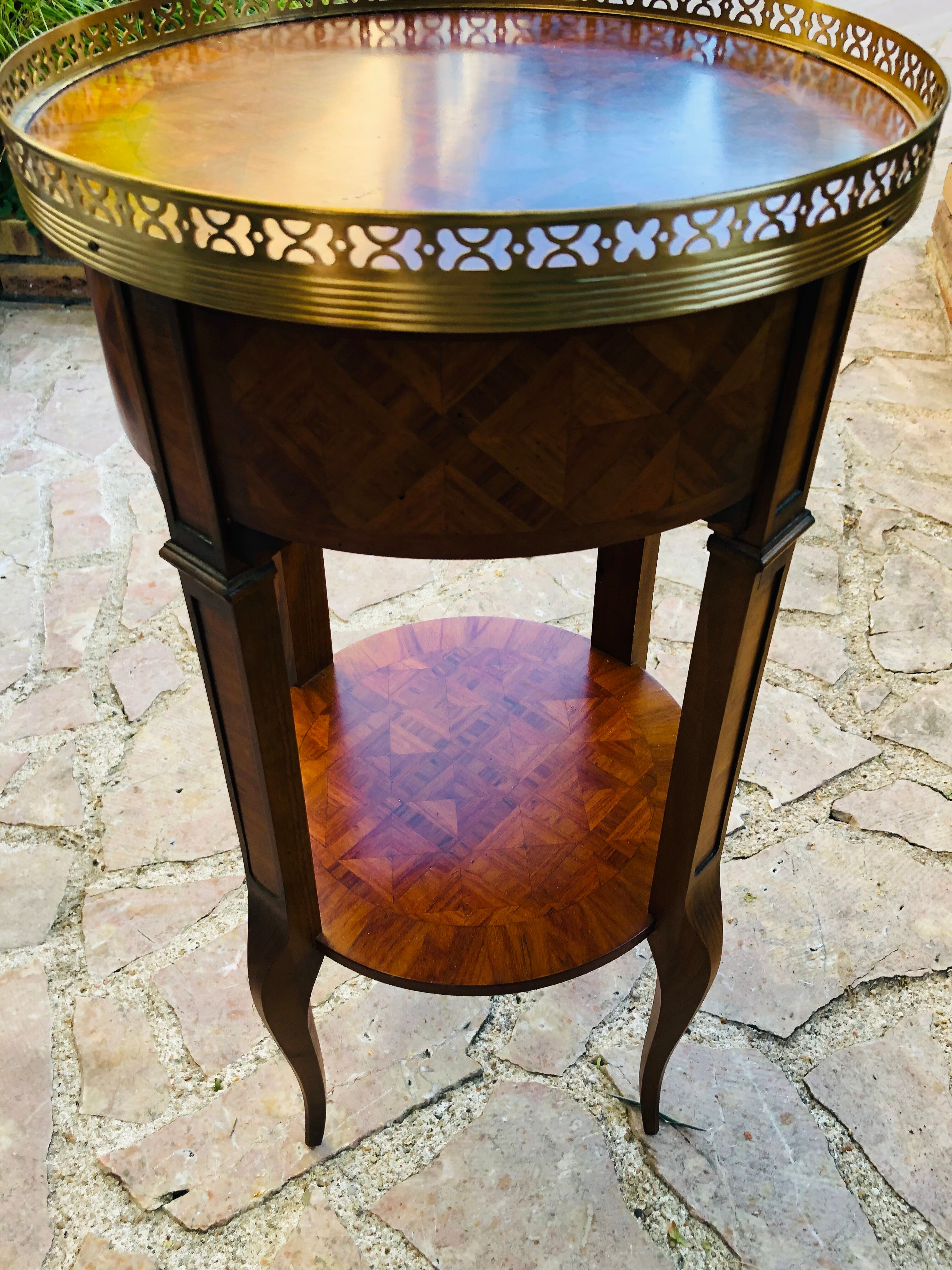 Quadripod bedside table in Louis XV style marquetry
