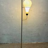 Lampada da terra in vetro opalino e ottone, anni '60
