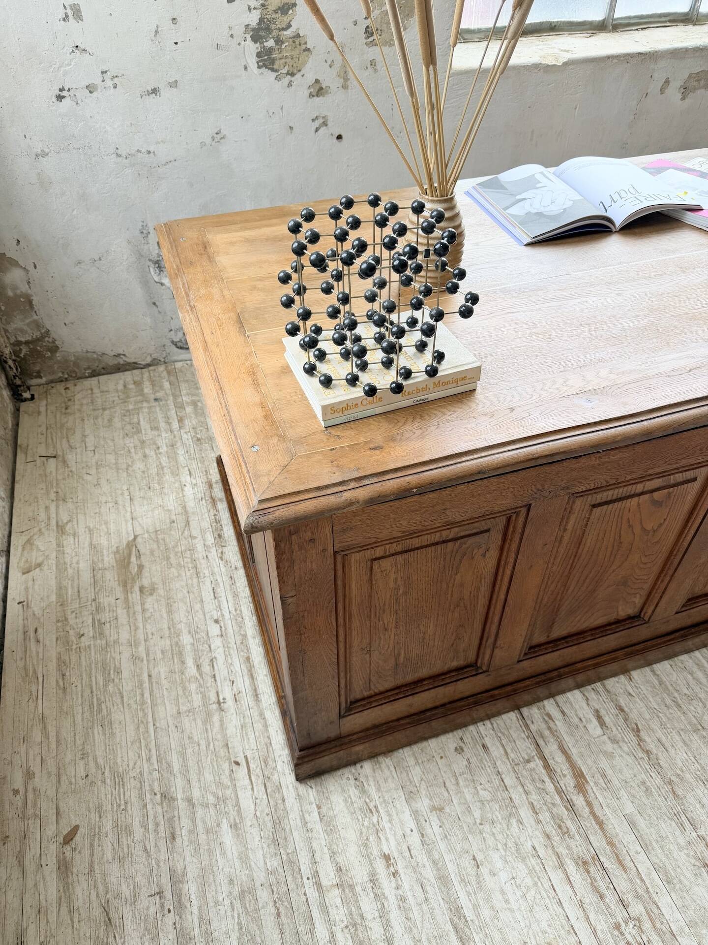 Counter or desk in oak from the 1950s.