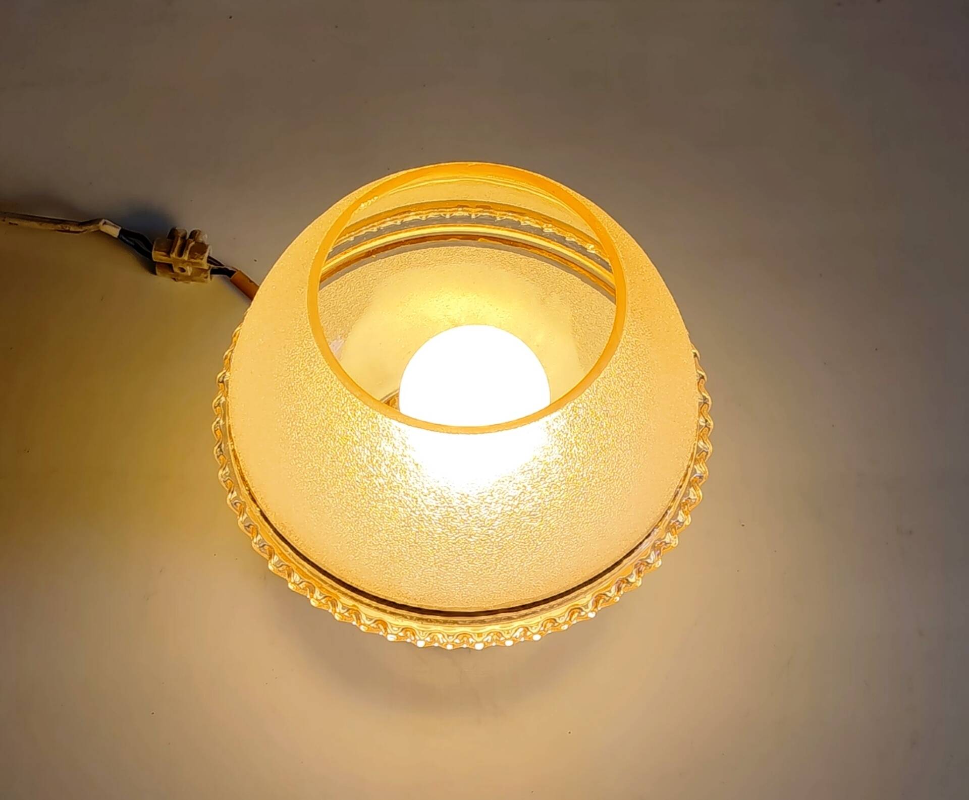 Art Deco ceiling light in porcelain and pink glass - mid 20th century