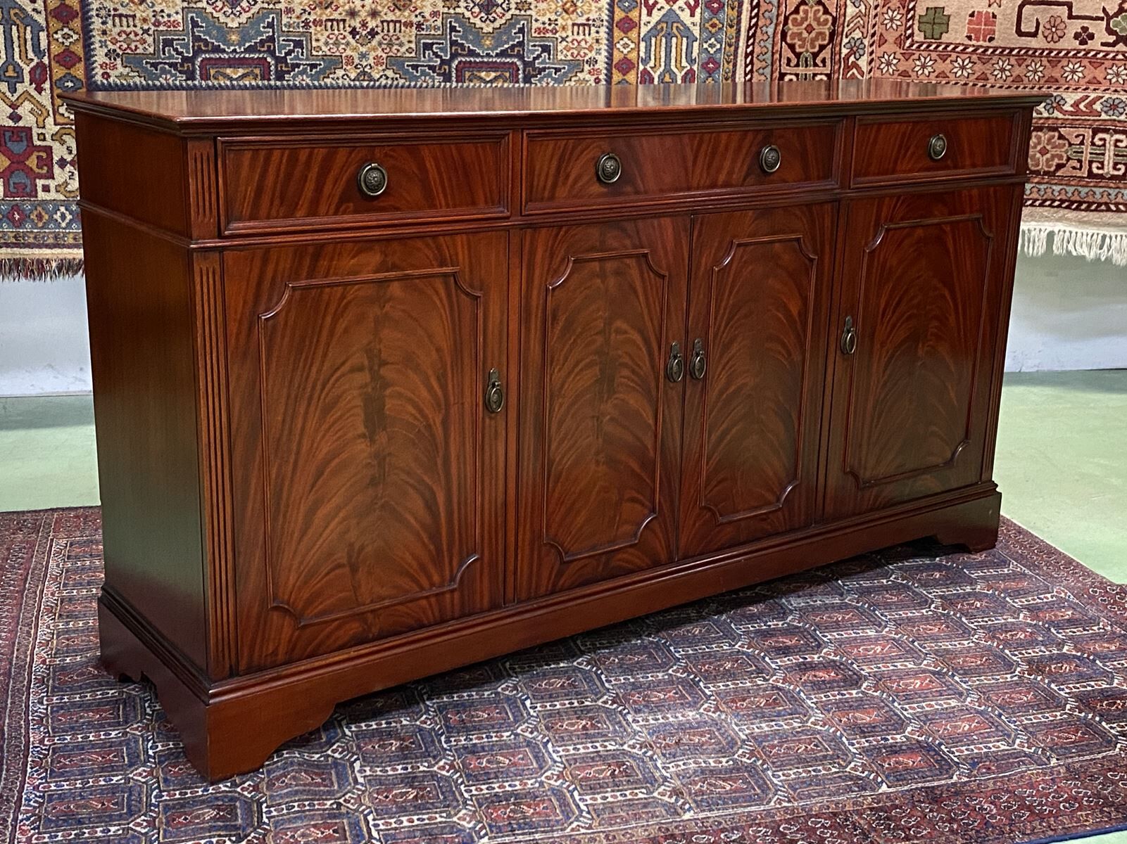 English mahogany line - 50s