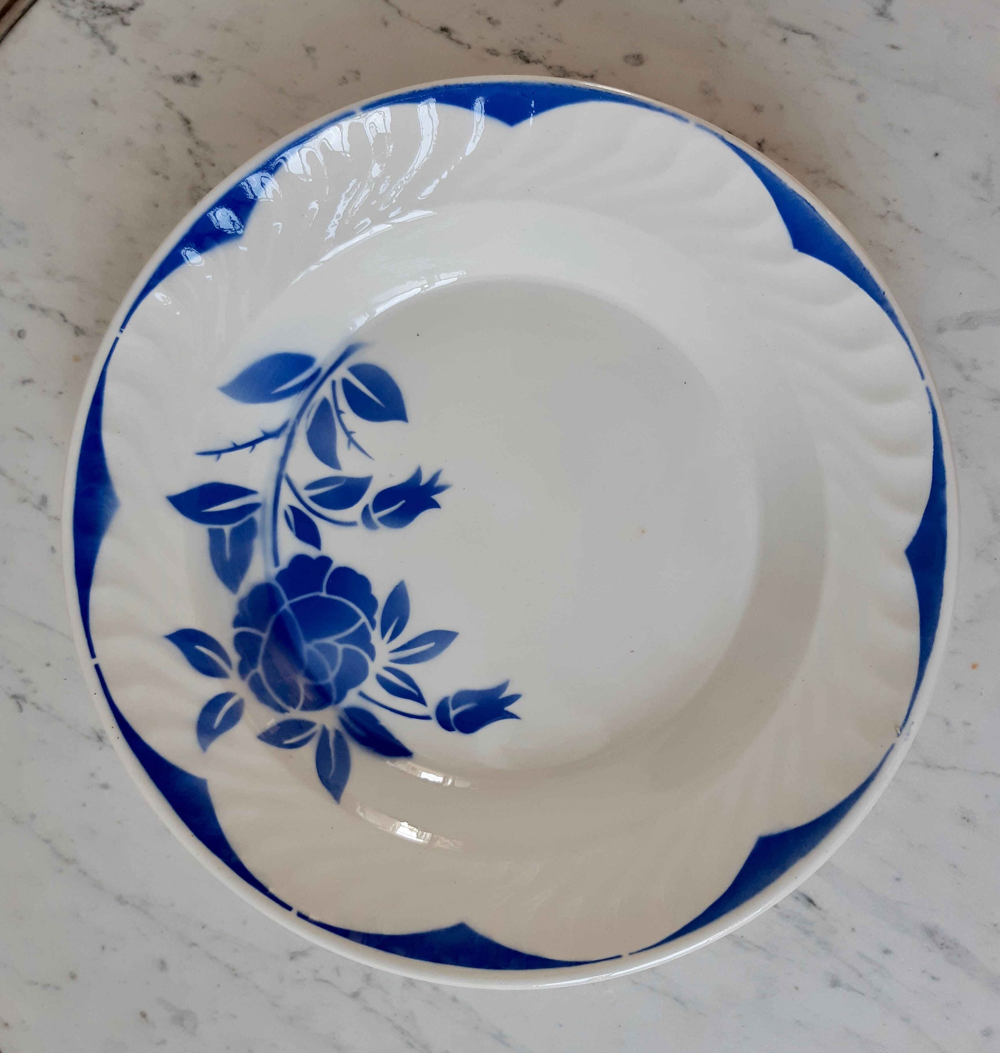 Hollow dish Digoin Sarreguemines model Corsica