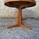 Baumann oval table