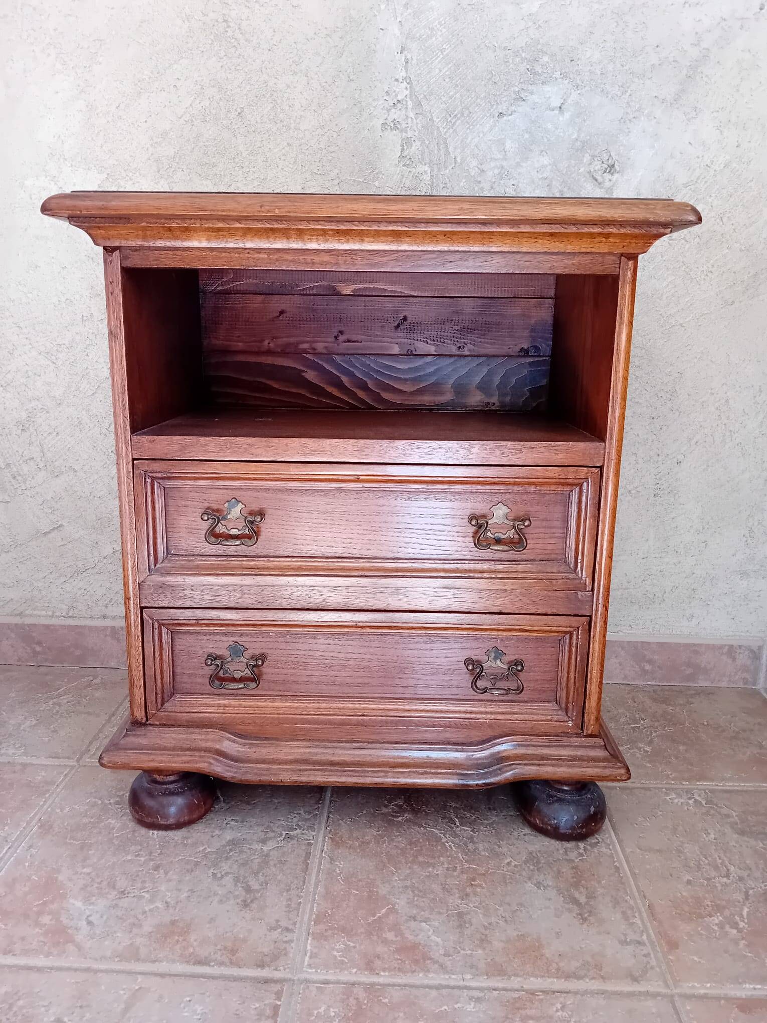 Provençal-style bedside tables
