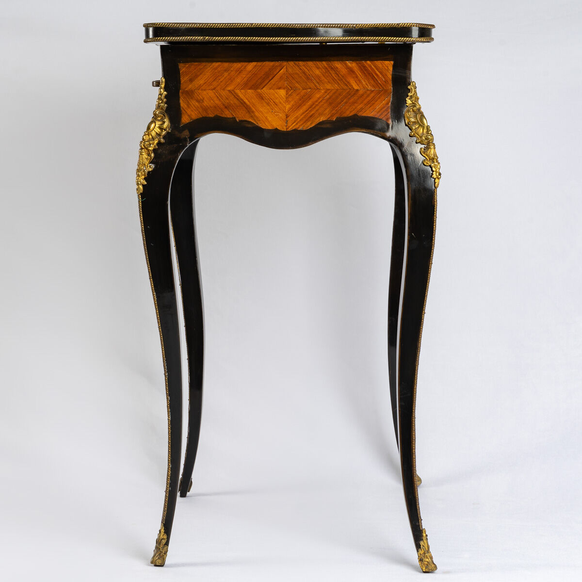 Blackened Natural Wood Worker - Rosewood Marquetry - Louis XV Style - Period: XIXth