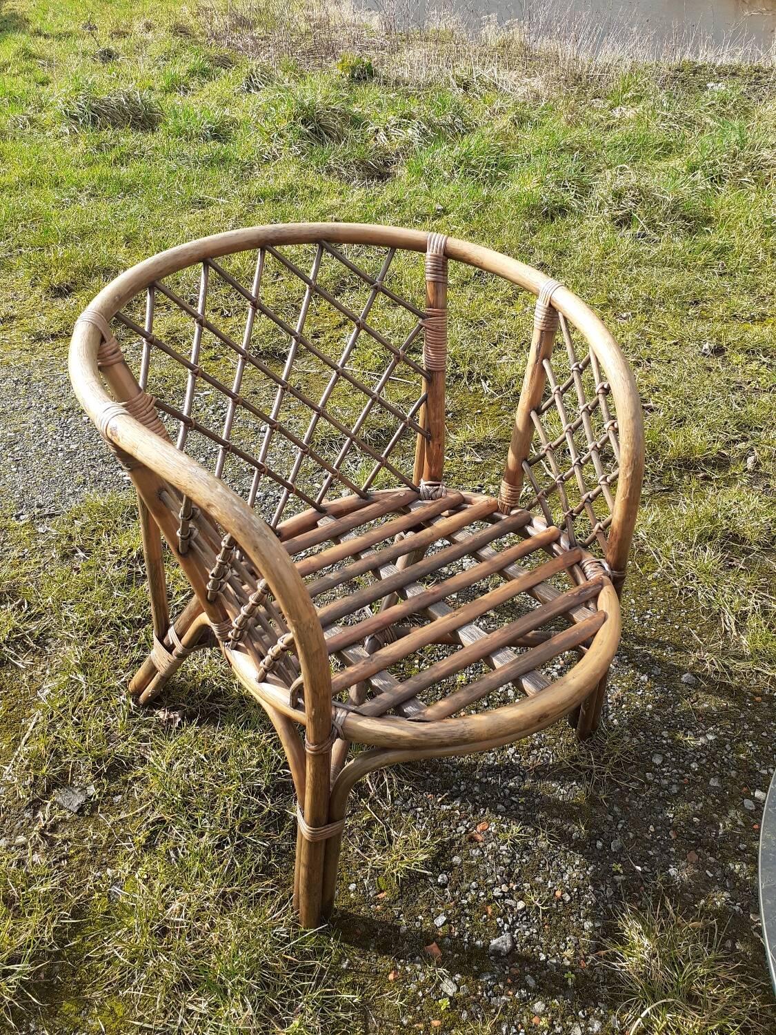 Rattan lounge