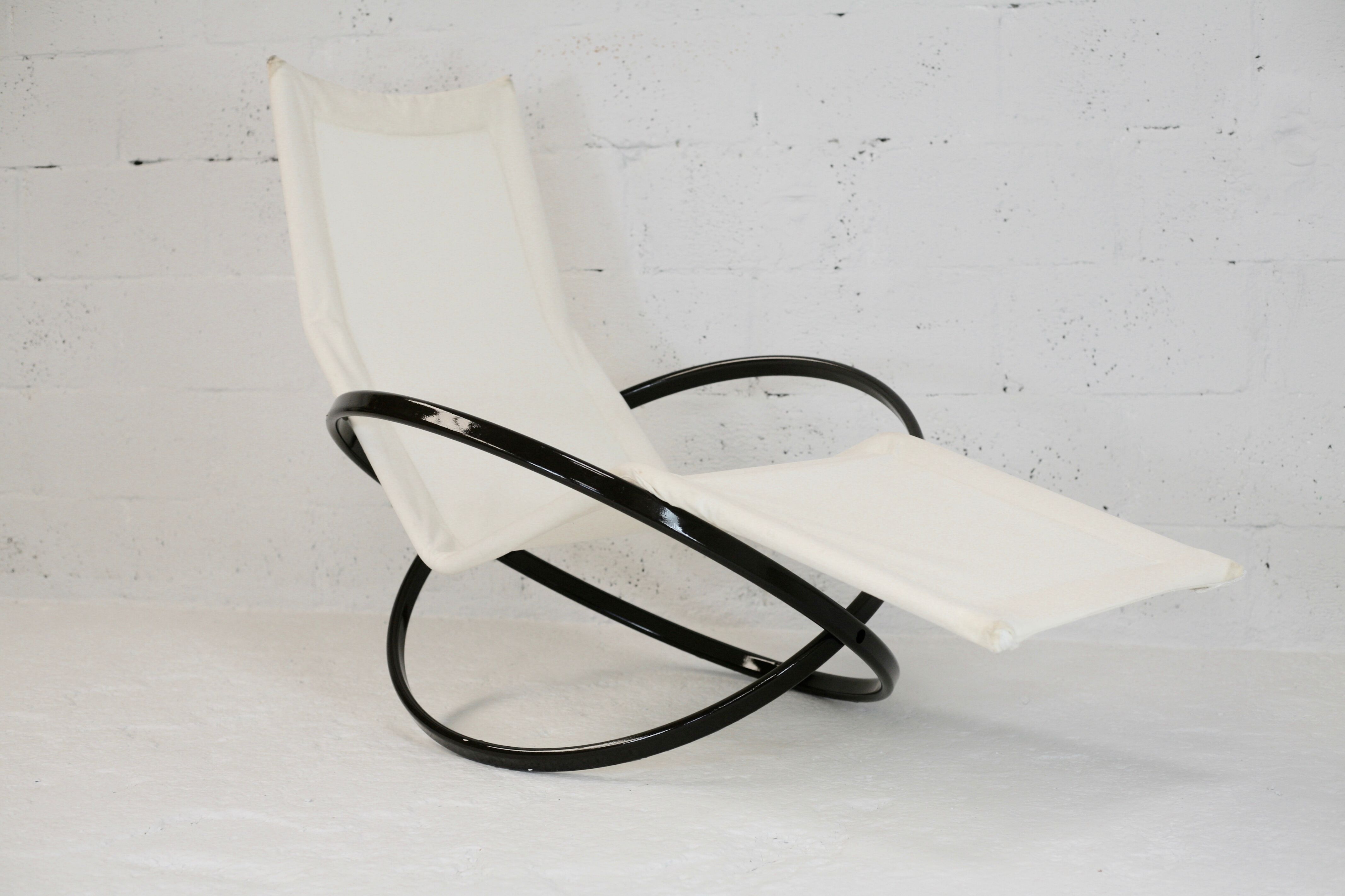 Roger Lecal rocking long chair, Jetstar model, brown lask and canvas, France, 1975