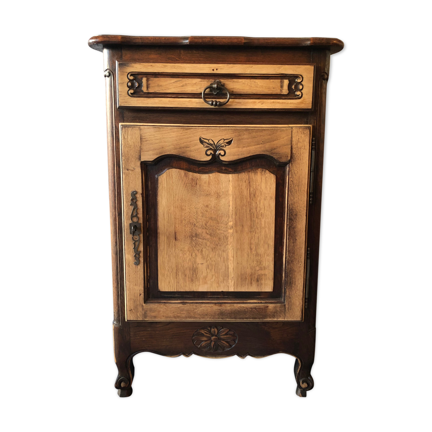 Confectioner, country style buffet