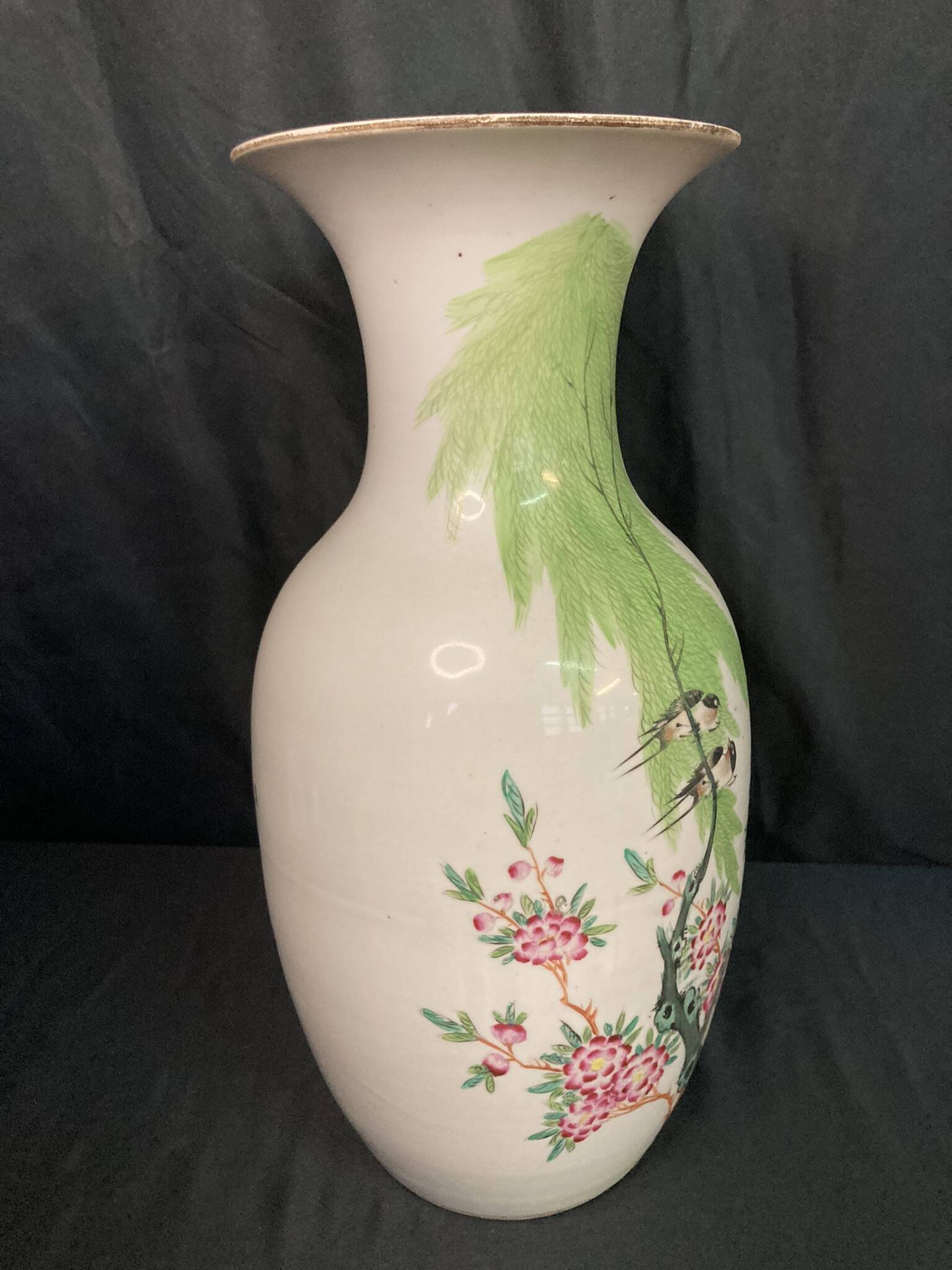 China, large old polychrome porcelain vase, late 19th century