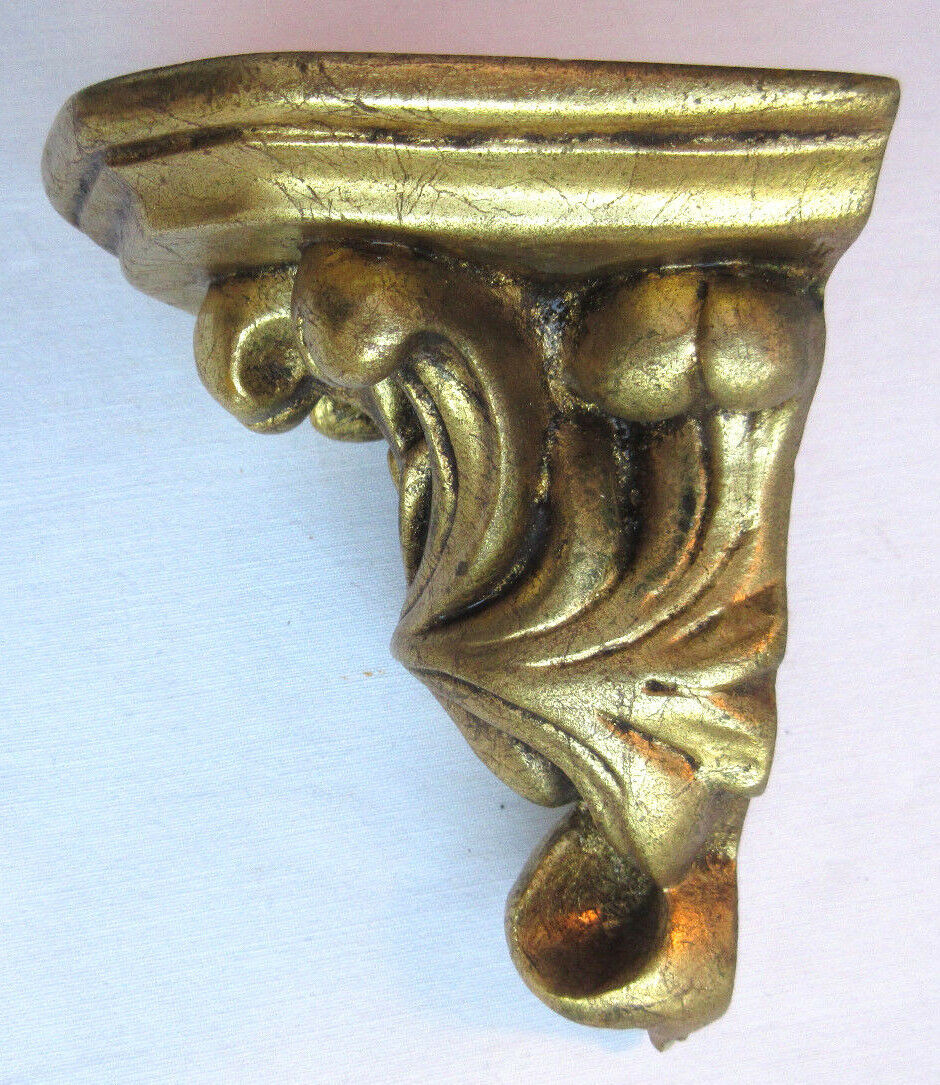 Venetian wall console, sculpted and gilded plaster, Acanthes Napoleon III style