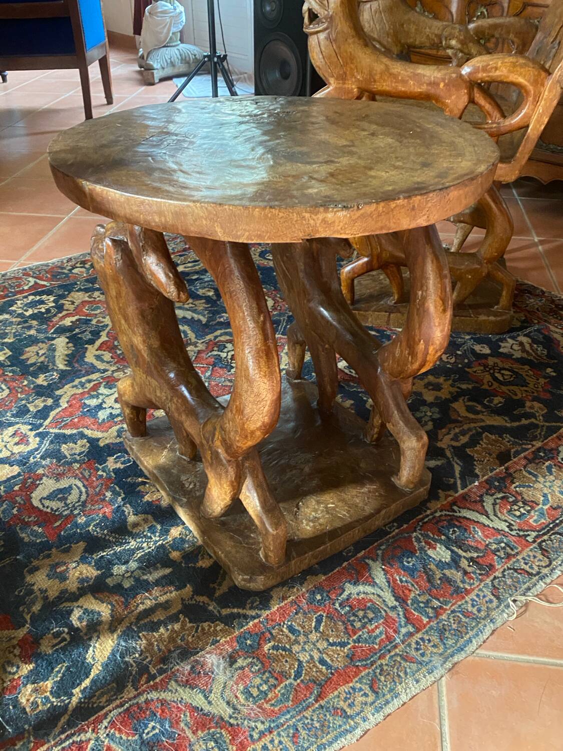 African tribal ensemble of 4 pieces of furniture for dignitaries of the Kingdom of Dahomey, Benin.