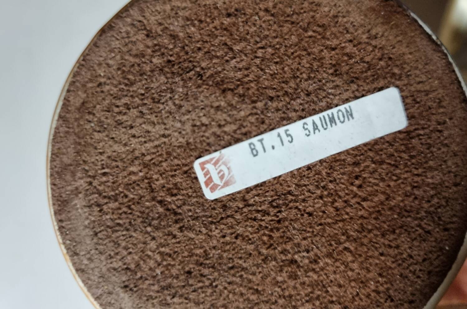 Vintage salmon ceramic table lamp