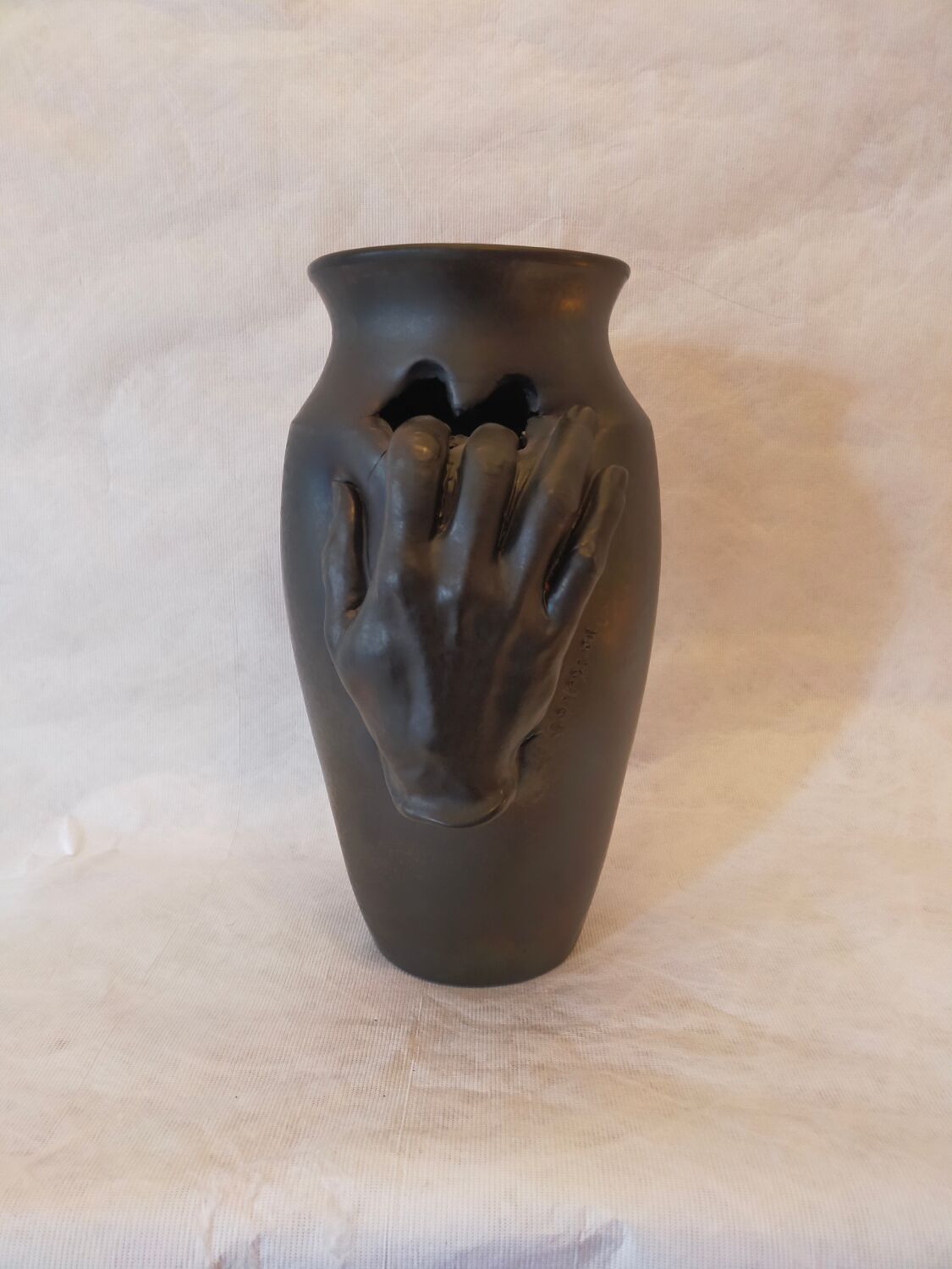 Vase en céramique, circa 50/60, signé