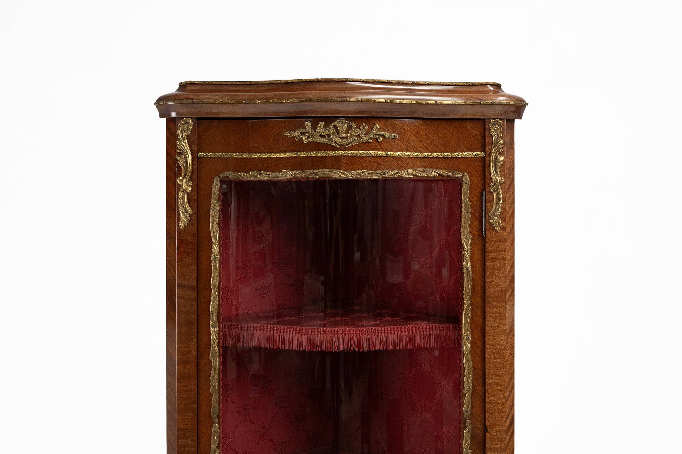 French 20th Century Louis XV style corner display cabinet with arched glass, ca 1950