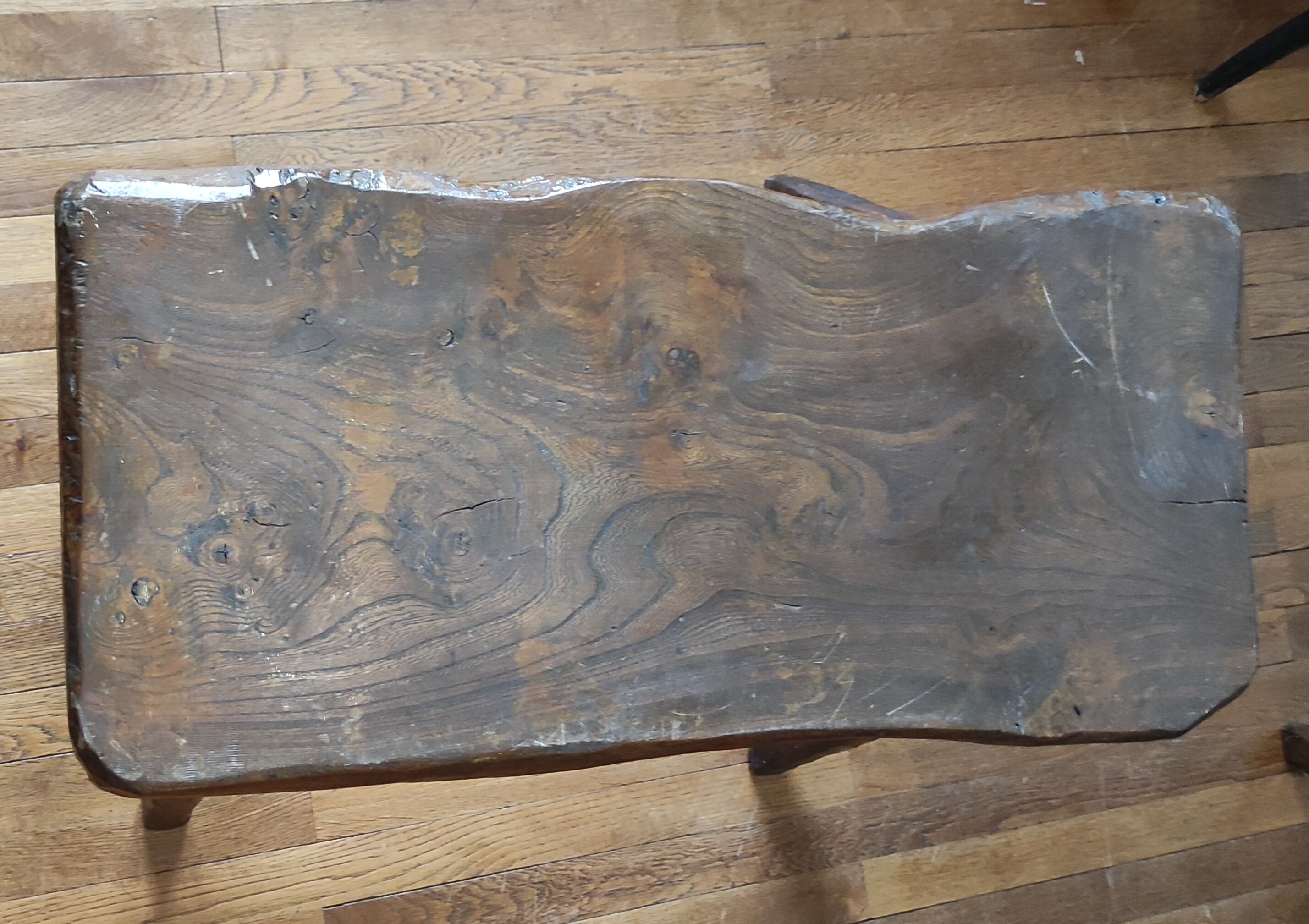 Brutalist living room / coffee table + 3 stools / design 20th