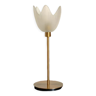 Table lamp with a translucent vintage tulip lampshade and a gold base