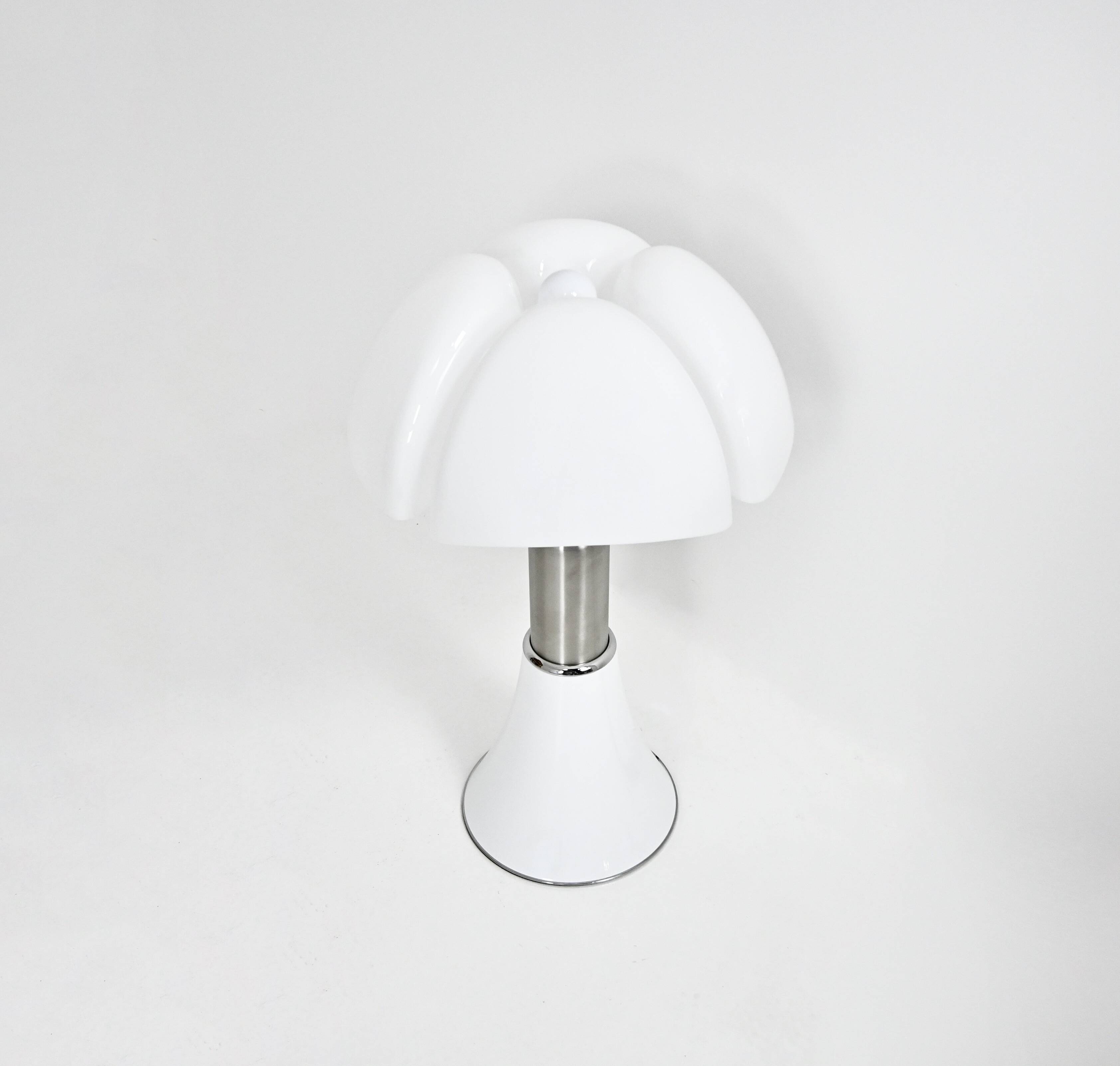 Lampe de table « Pipistrello » blanche de Gae Aulenti pour Martinelli Luce