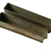 2 old pastry molds