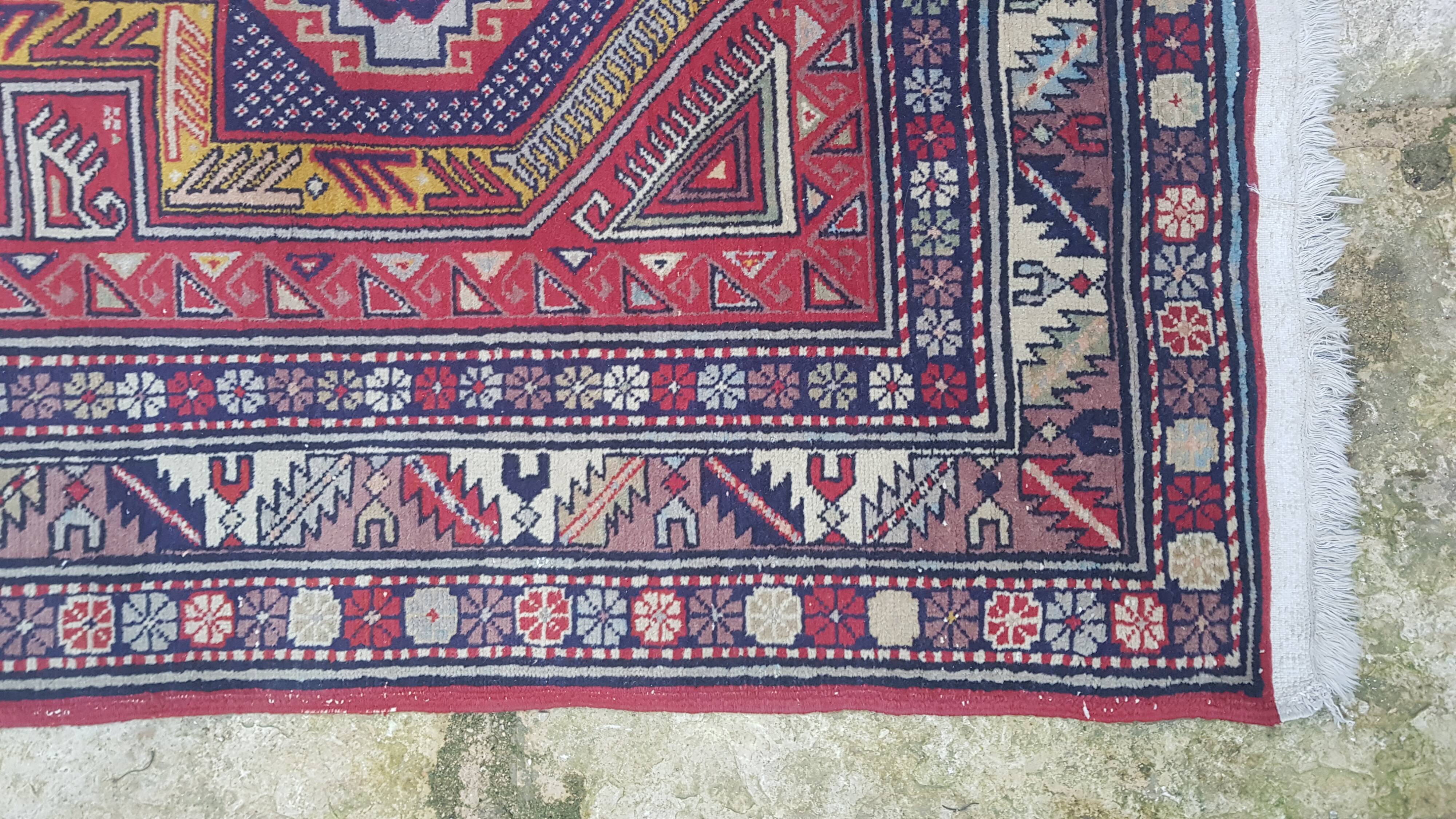 Handmade Persian rug 100% wool on cotton 118x207cm