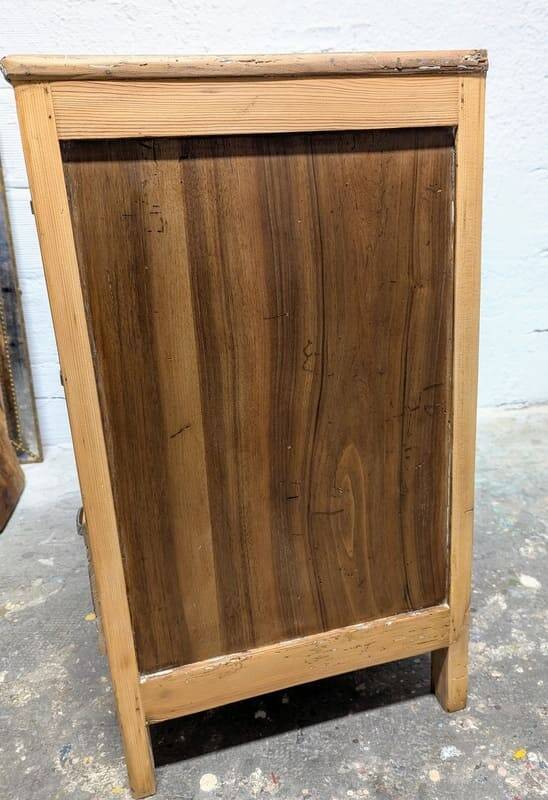 Art Deco chest of drawers