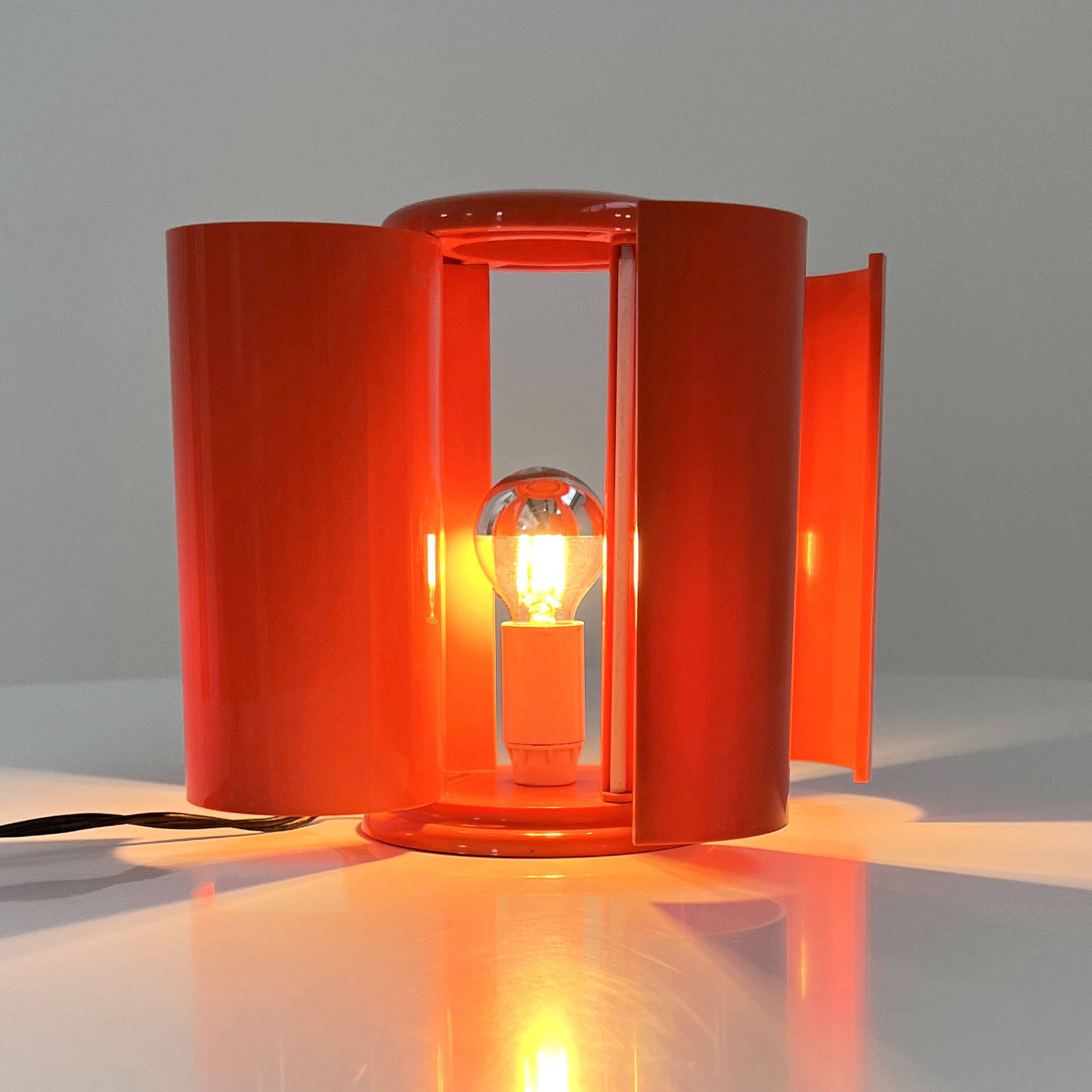 Lampe de table fleur par Studio D.A, Casati & Ponzio pour Lamperti, 1970