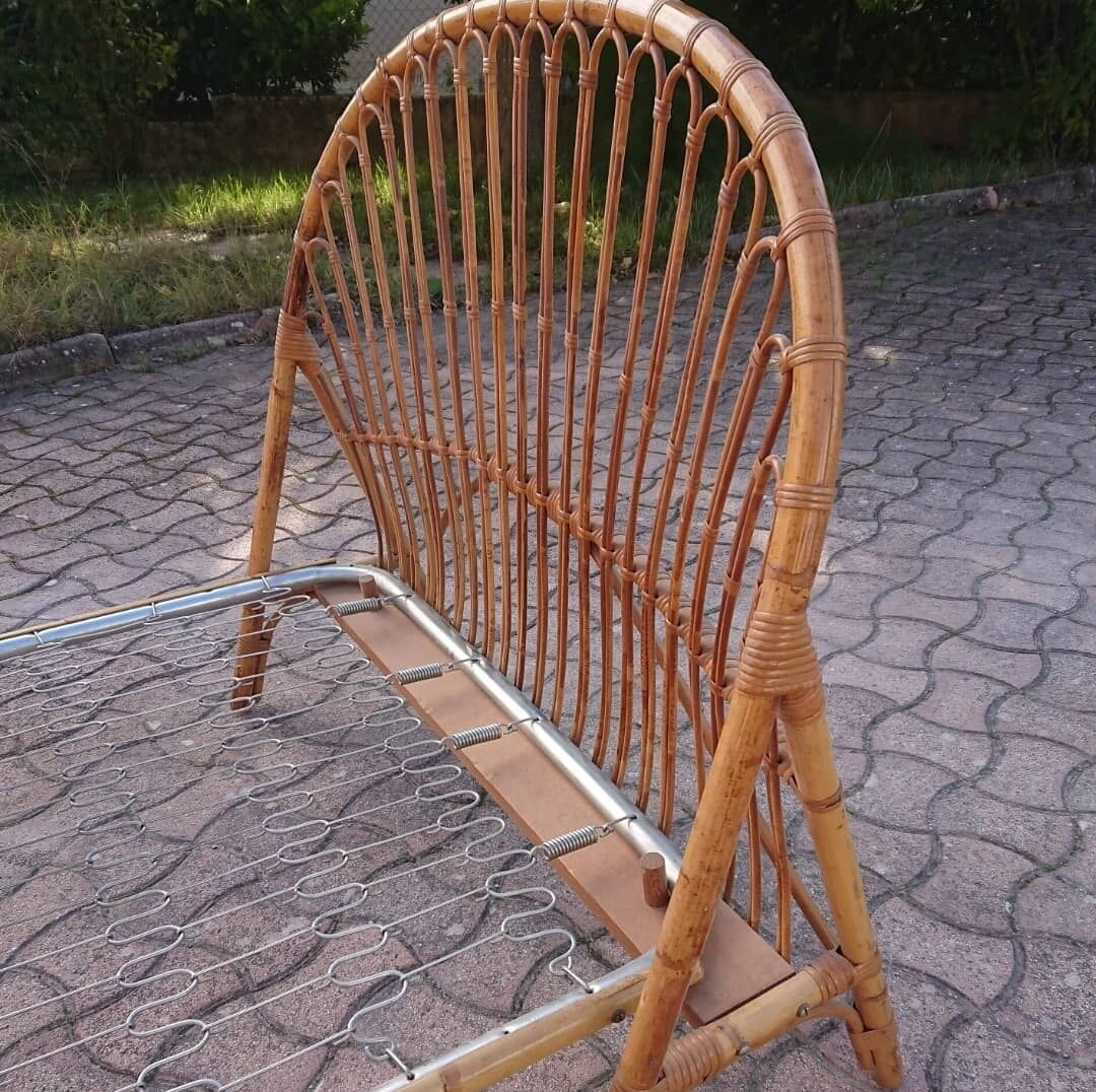 Vintage rattan basket bed 1 place