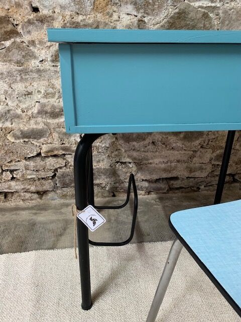 School desk set and formica chair