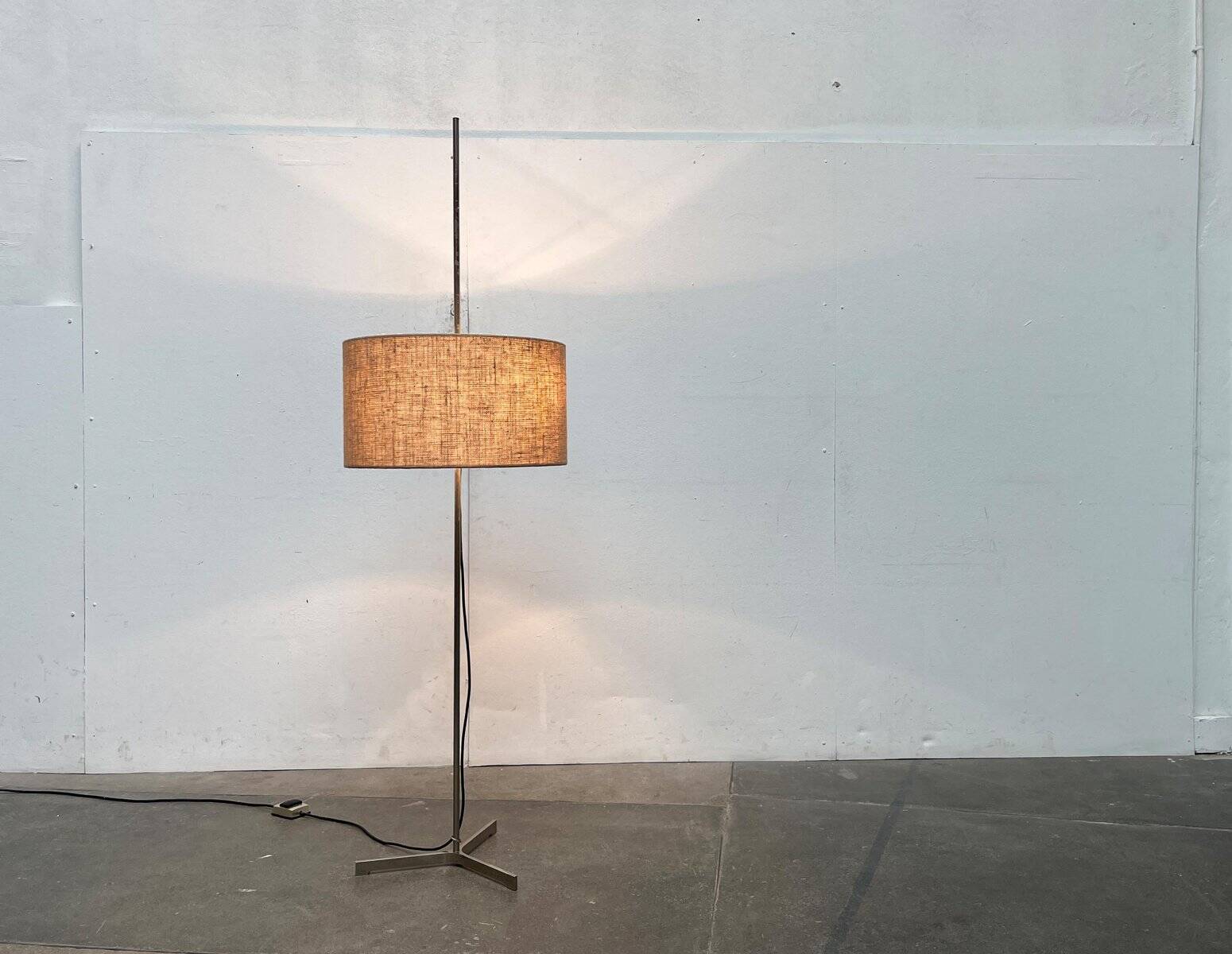 Minimalist German tripod floor lamp from the mid-century, 1960s.