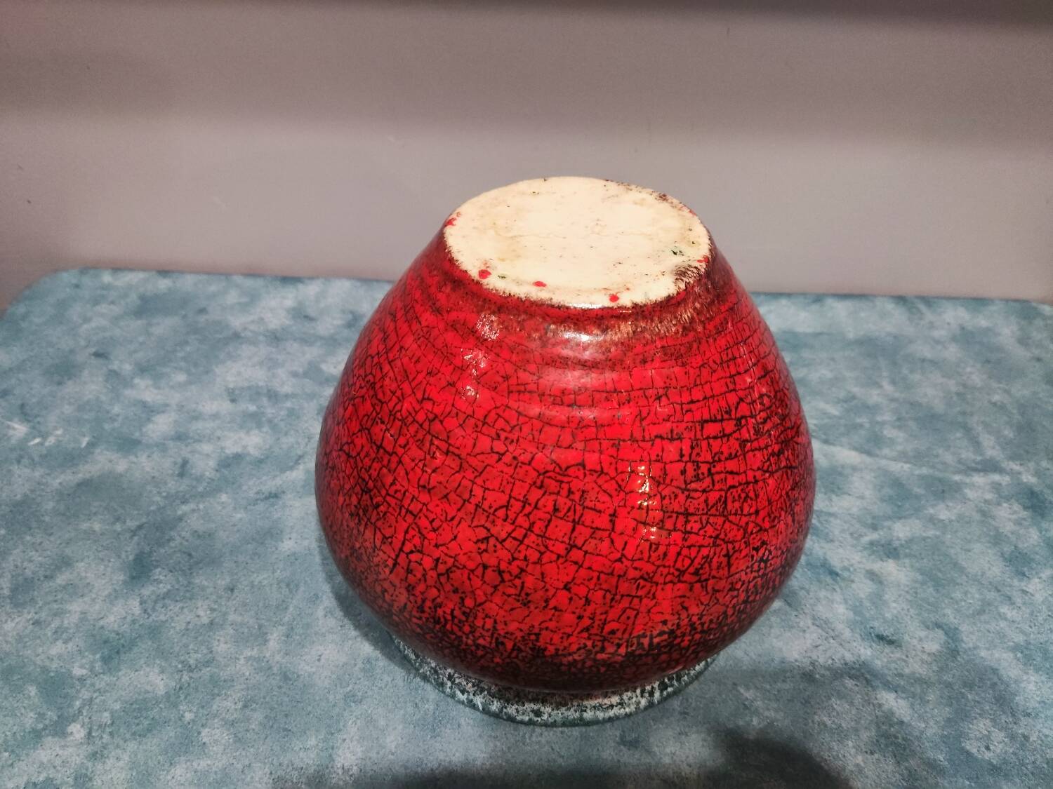 Accolay earthenware flowerpot