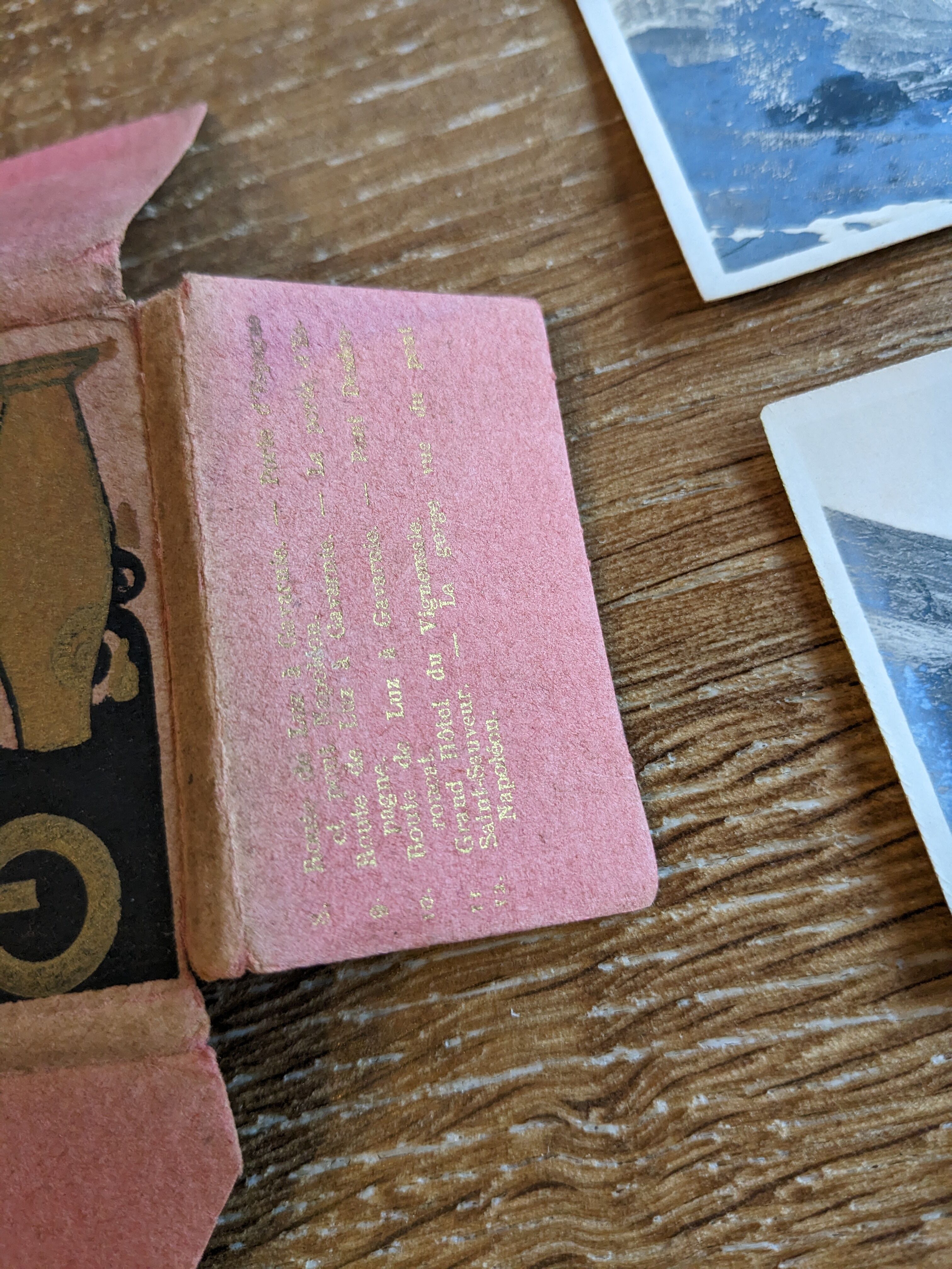 Old souvenir cover of 12 views of Gavarnie 20s