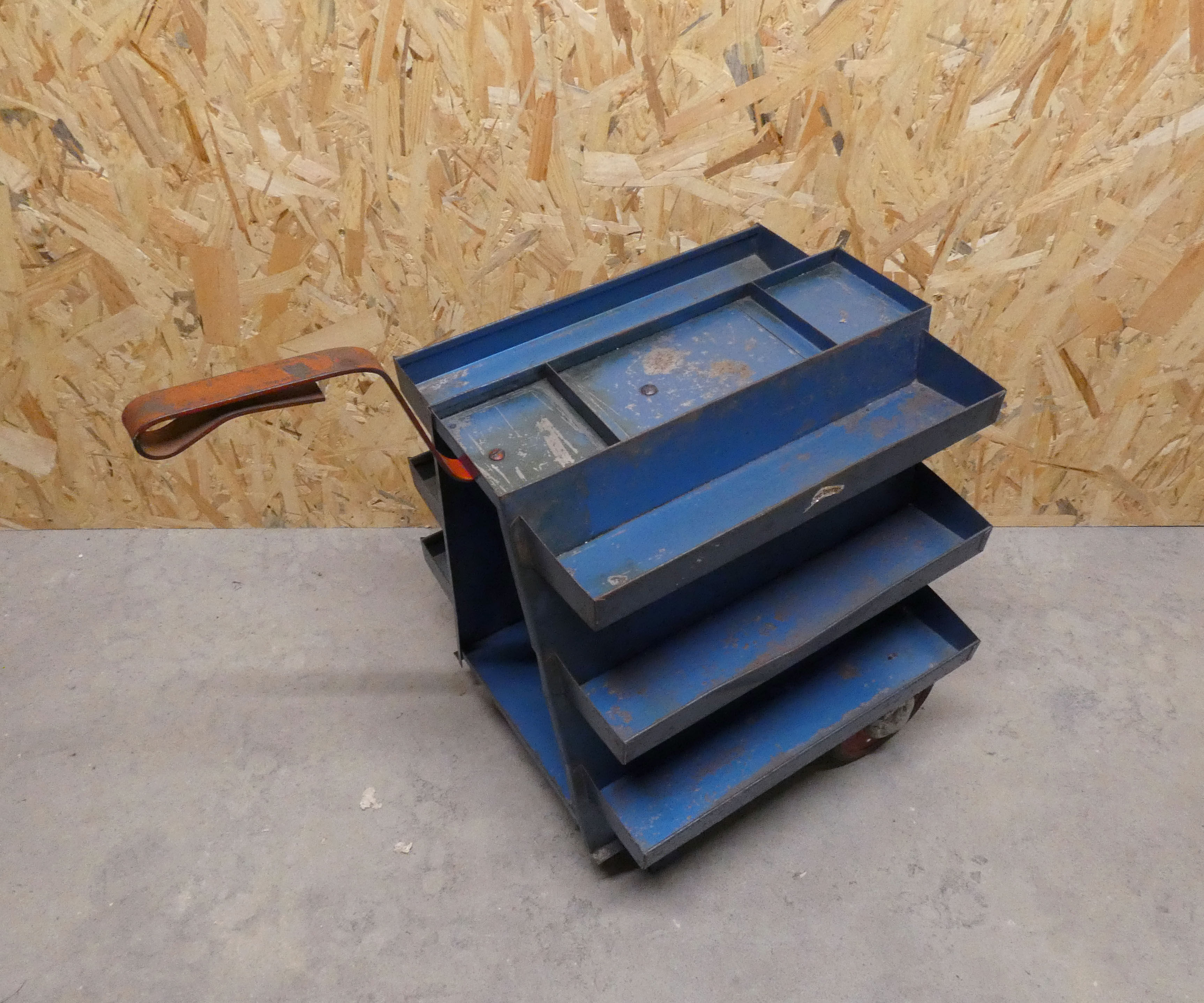 industrial service servant to tools 60s