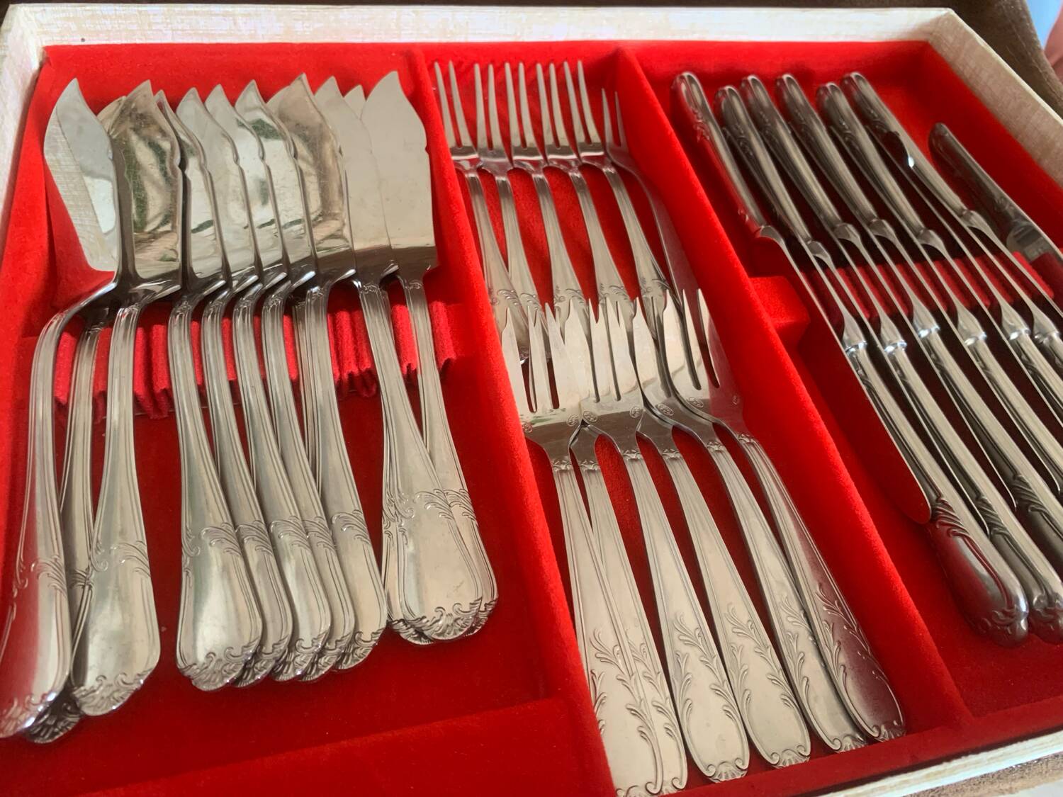 Ménagère Guy Degrenne 73 pièces