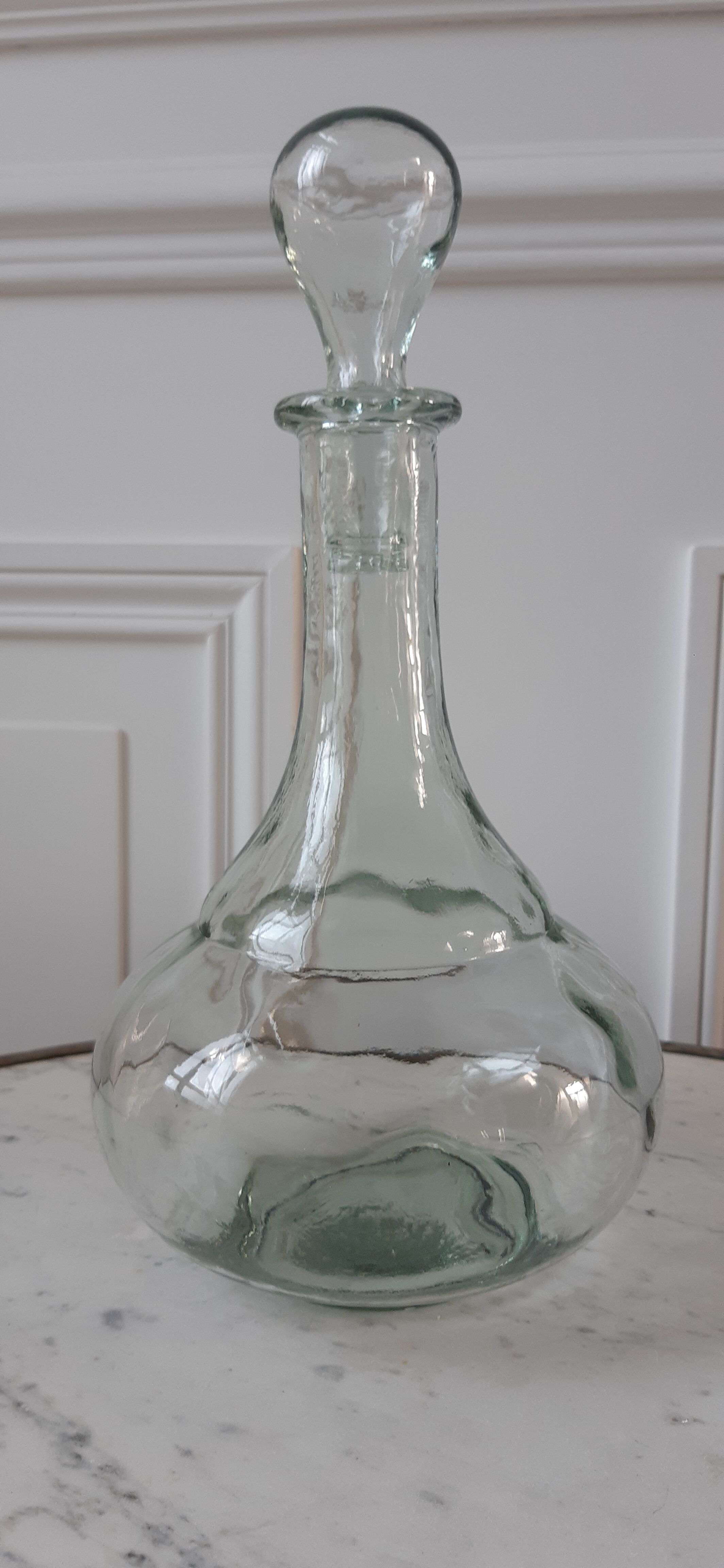 Carafe ancienne en verre soufflé début XXème