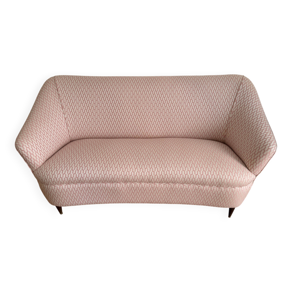 Canapé italien vintage années 1960 en tissu rose – Design organique