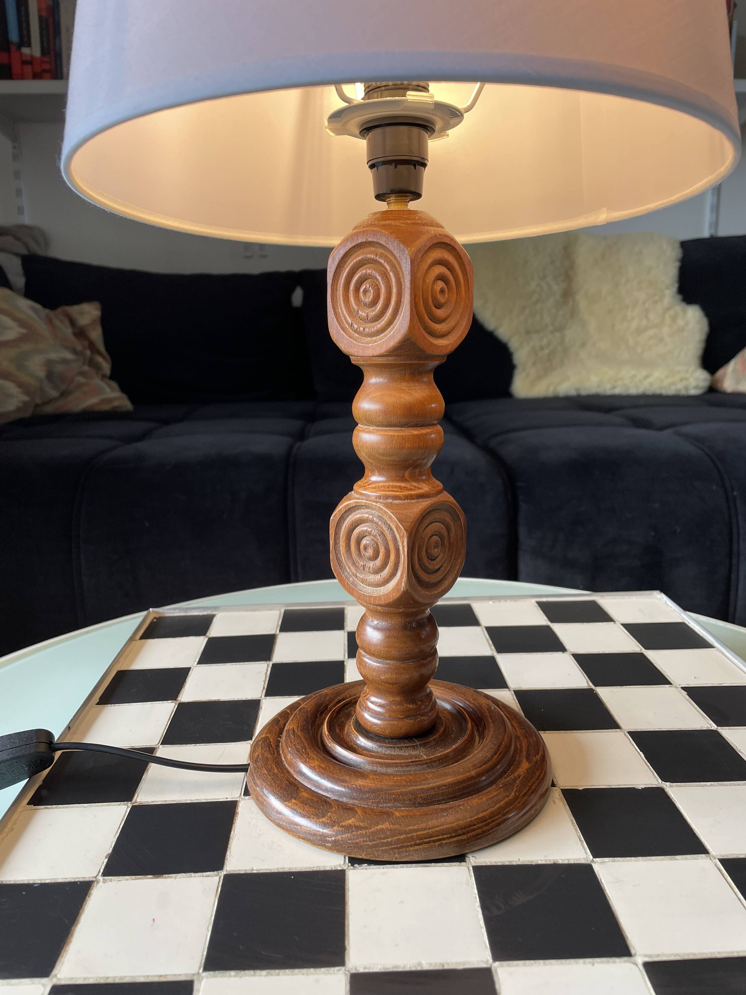 Lampe française en bois tournée moderniste
