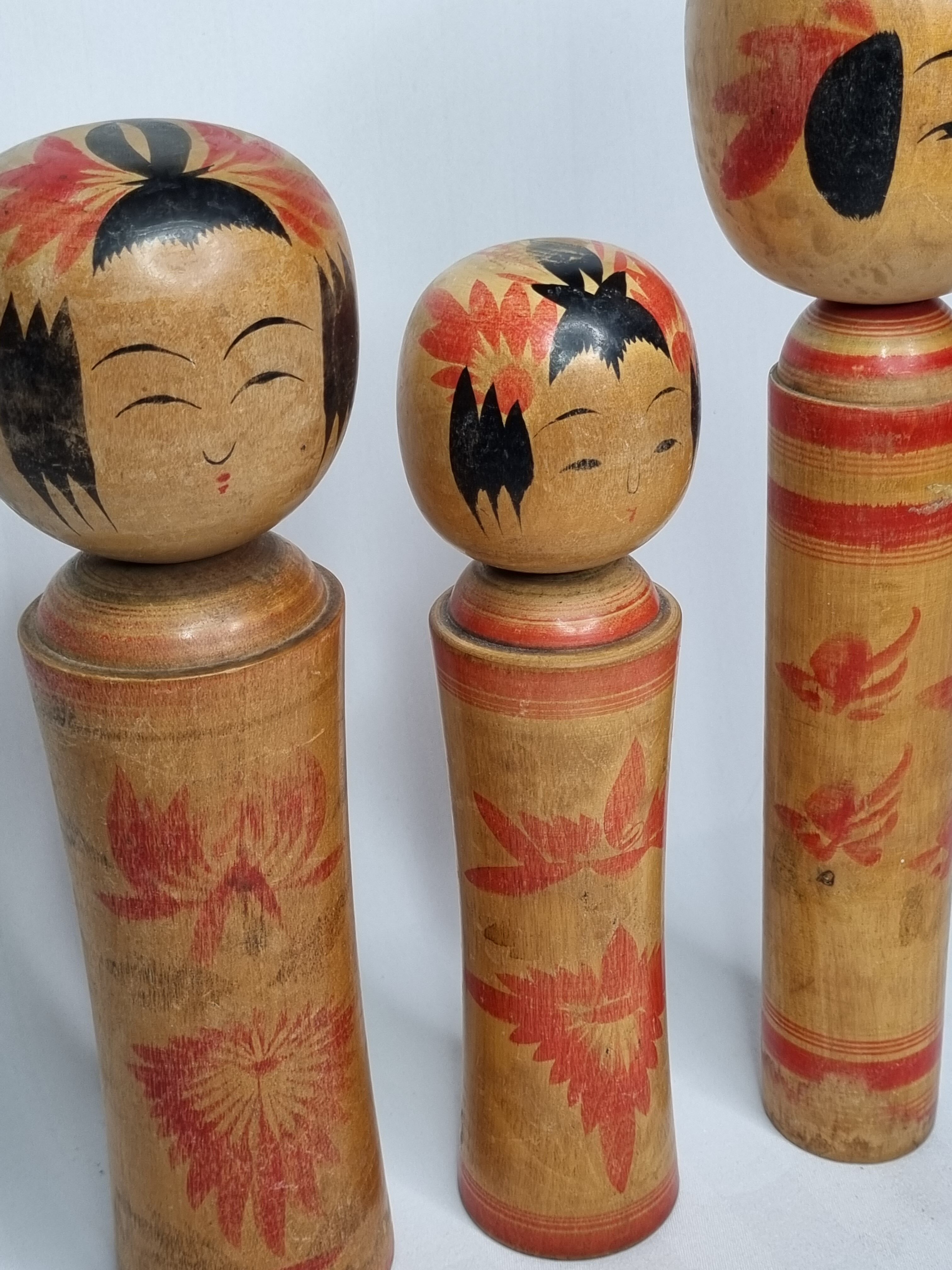 Set of three Kokeshi family dolls, vintage, 32 cm
