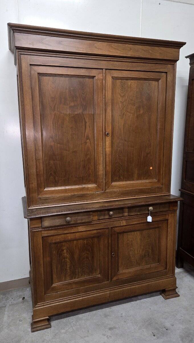 Buffet 2 corps époque Louis Philippe en chene