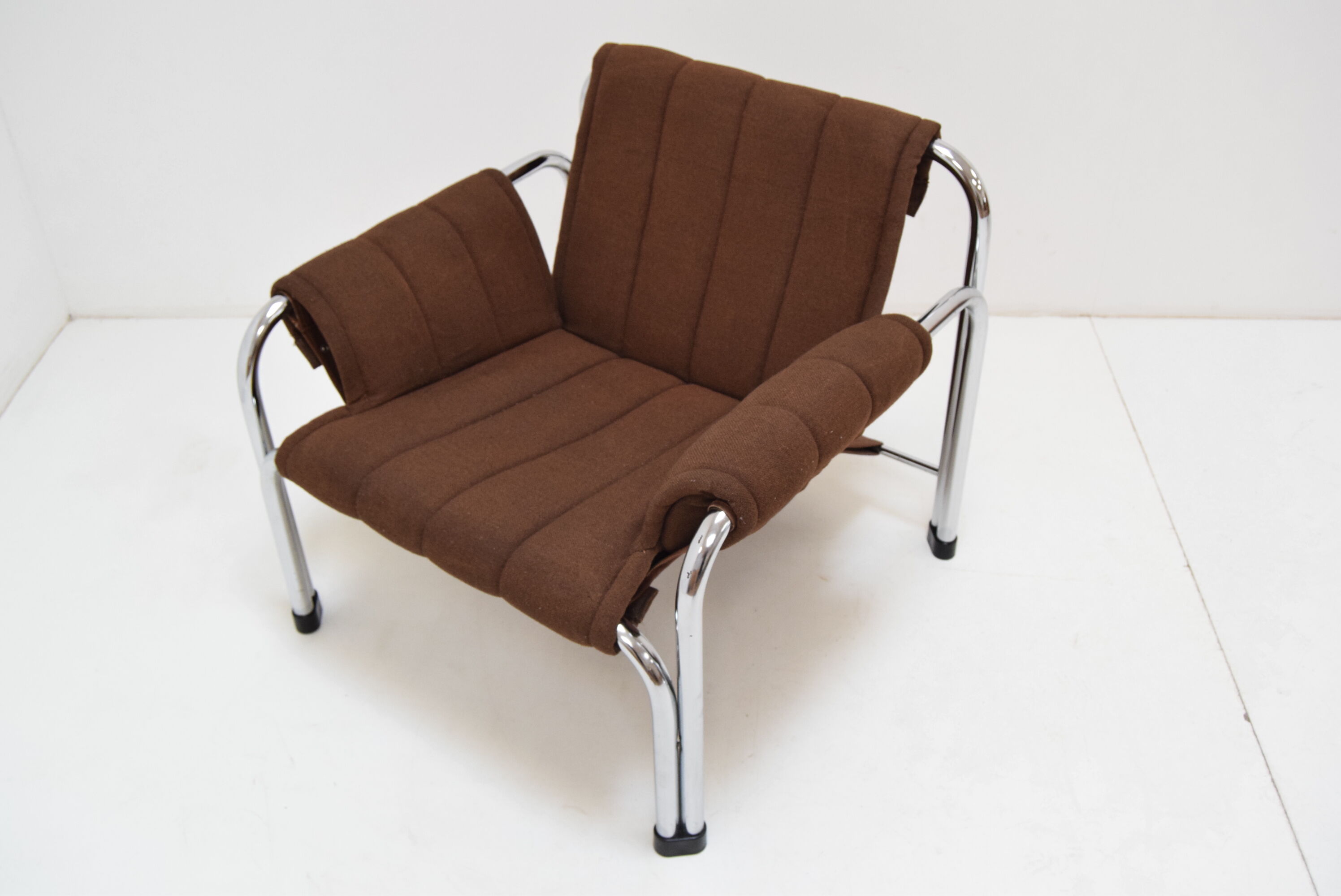 Fauteuil chromé du milieu du siècle par Viliam Chlebo pour Kodreta Myjava, années 1980.