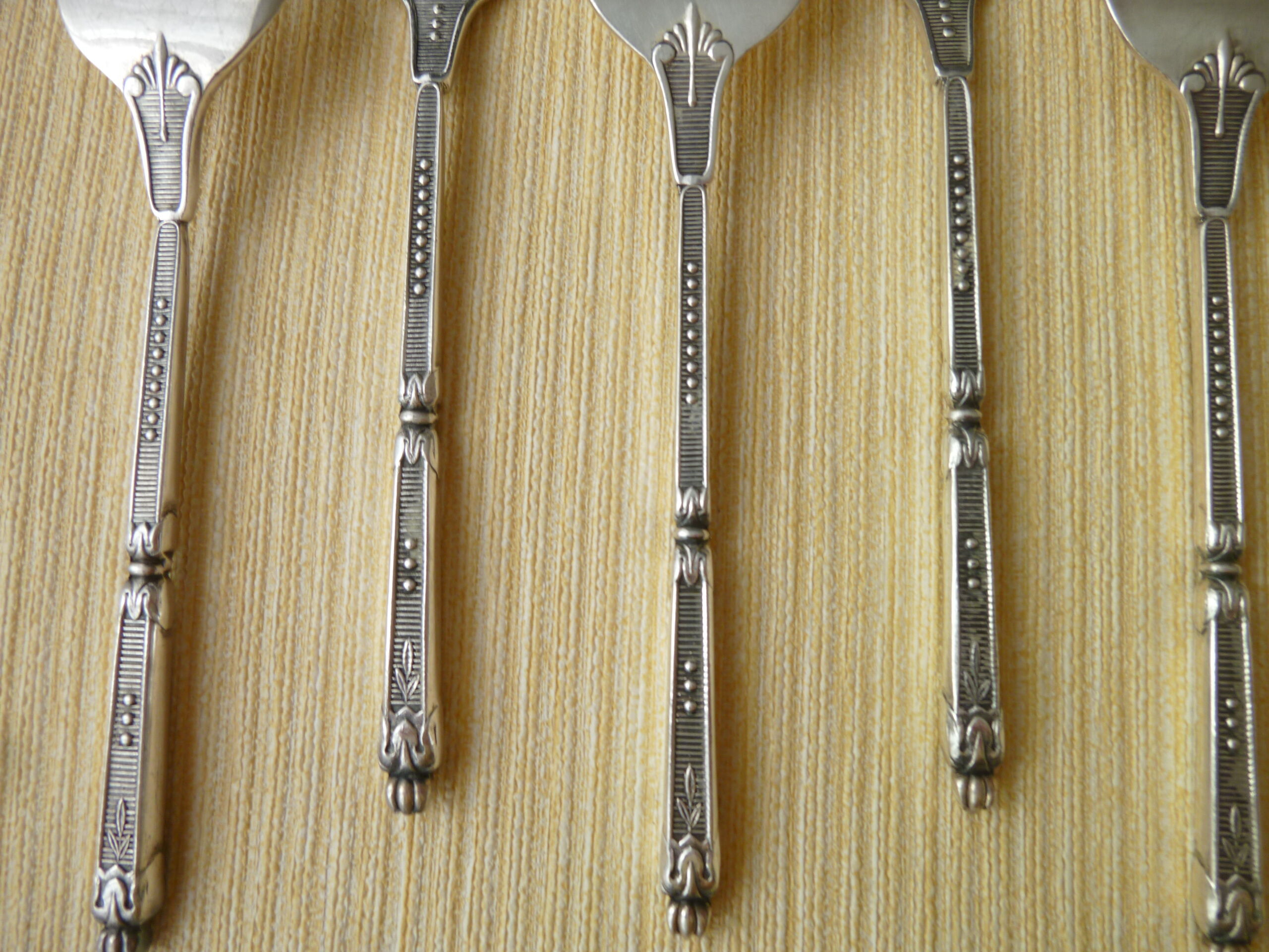 Set of 6 silver metal forks St Médard
