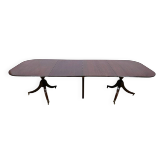 Elegant Dining Table, 2nd half of the 19th Century - Classic/Walnut