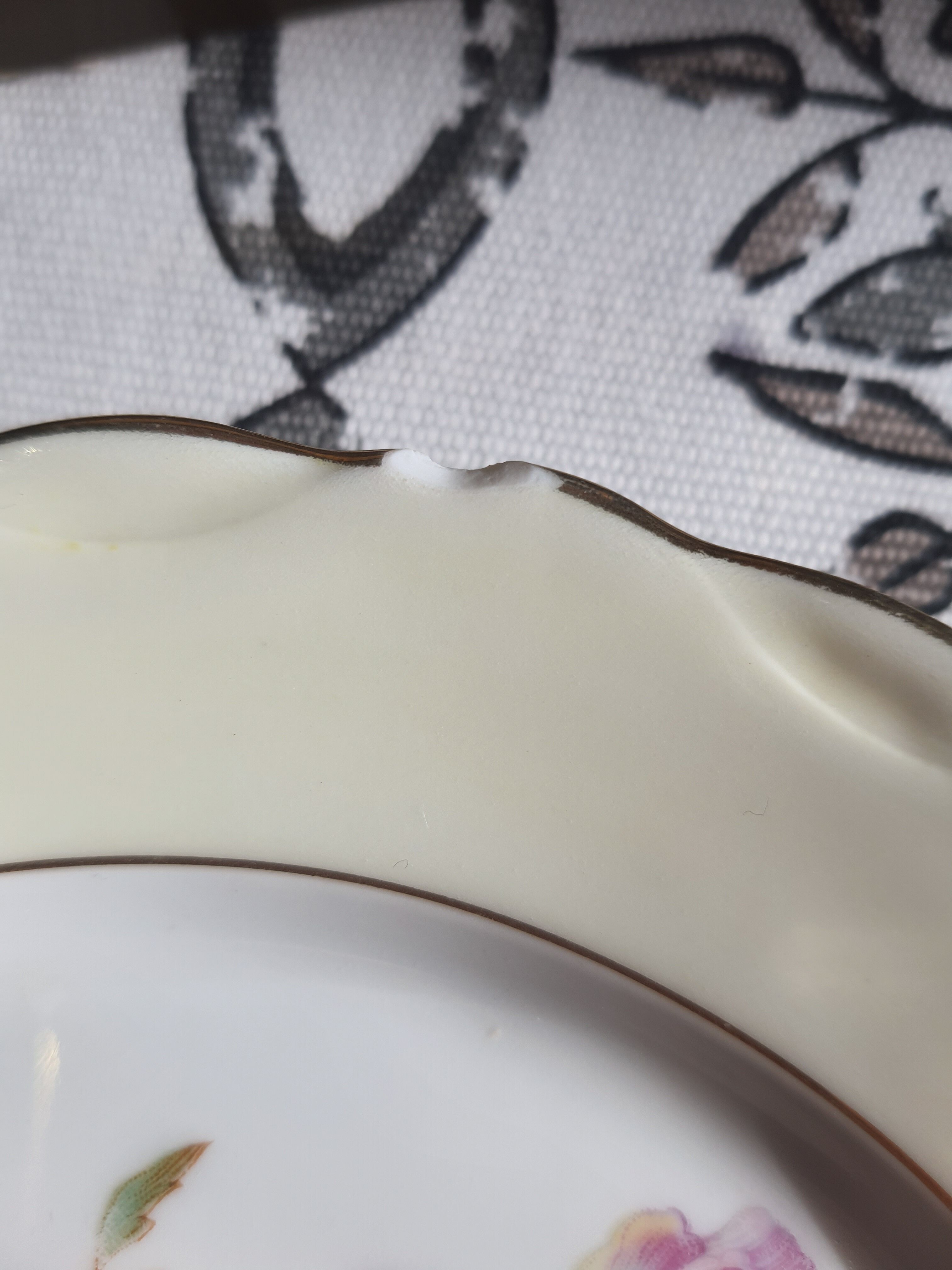 Lot 6 porcelain dessert plates from Limoges