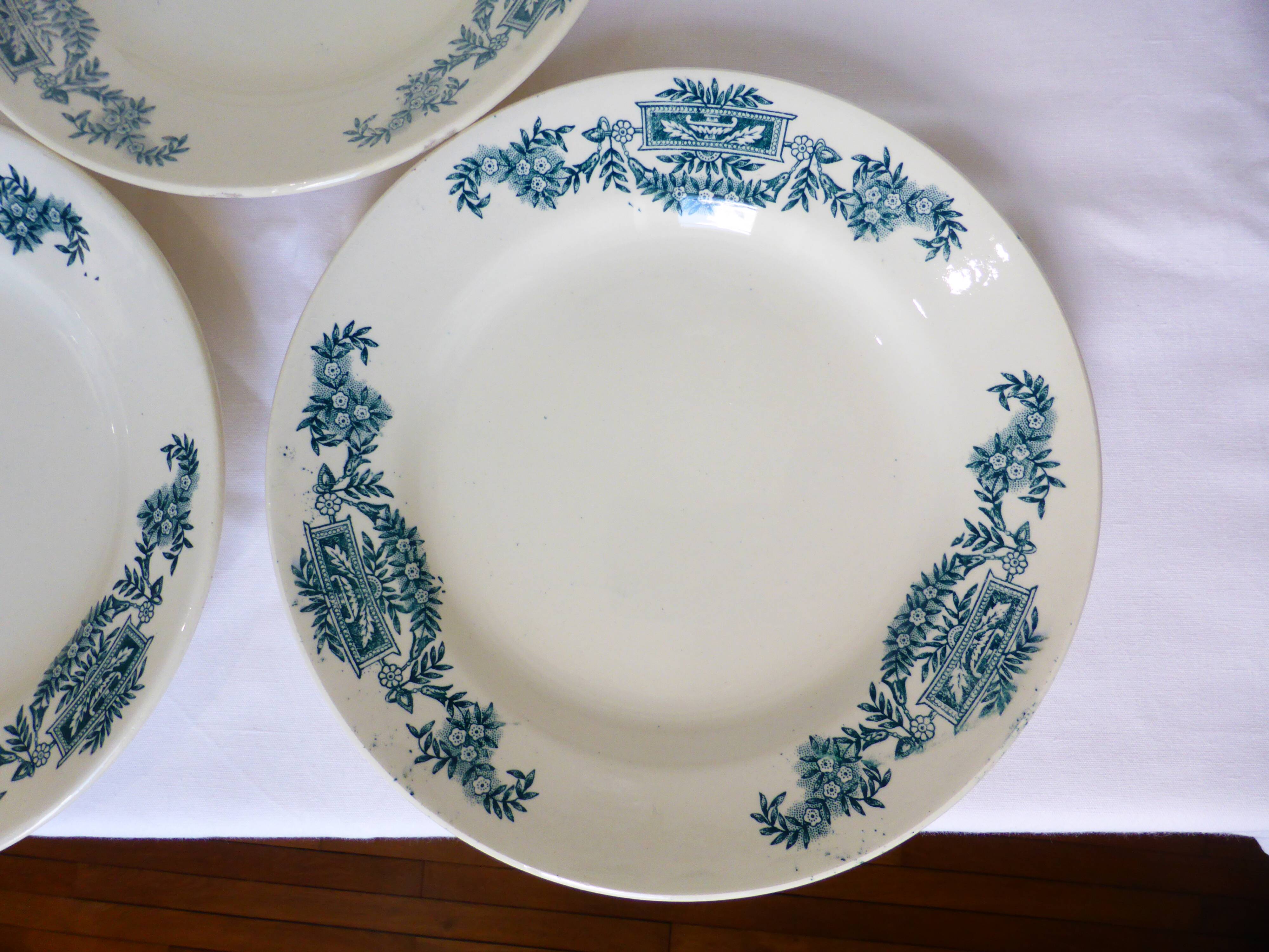 3 flat plates from Longchamp model Lutèce 220612