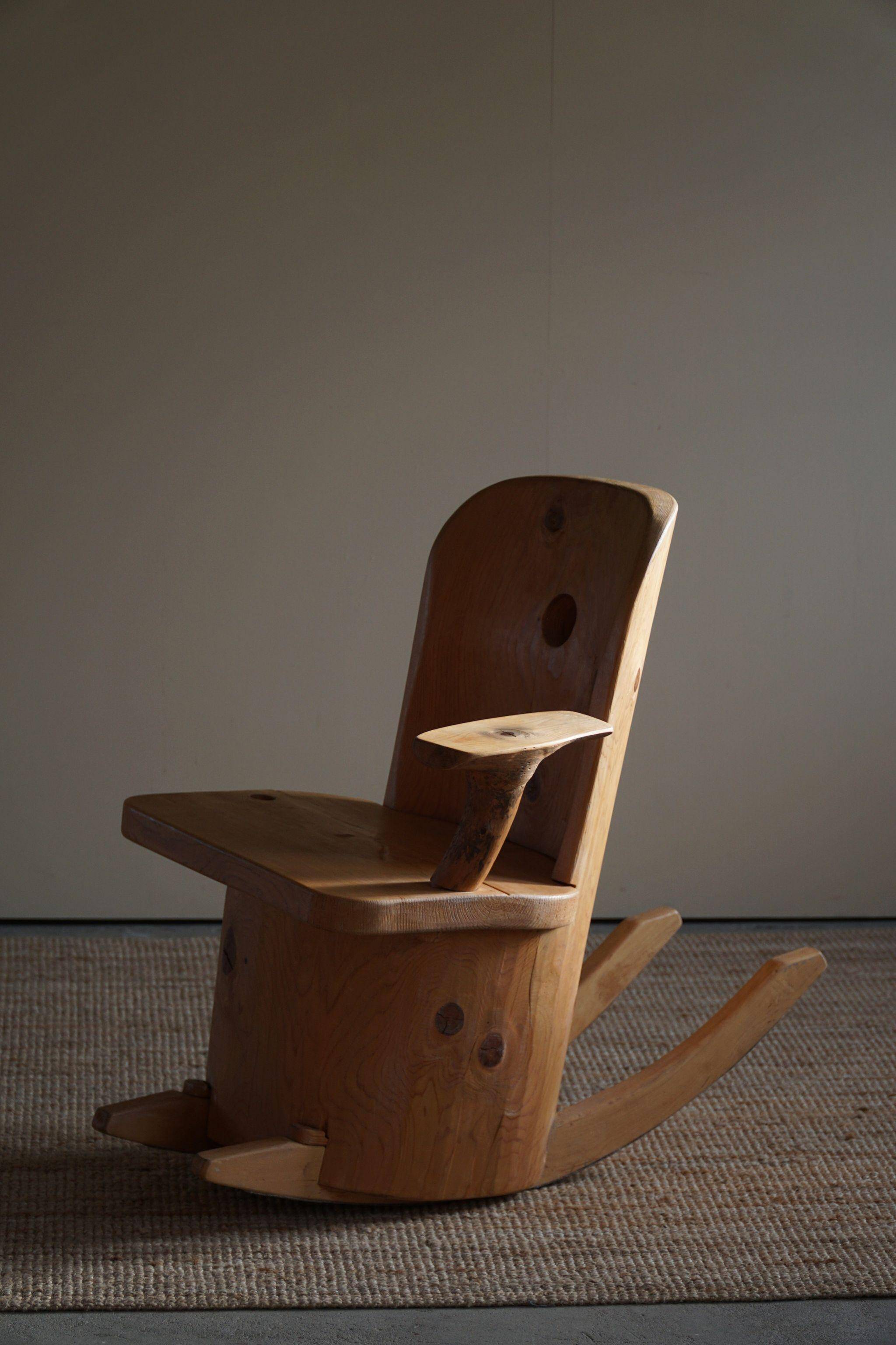 Unique sculptural rocking chair by the Finnish Matti Martikka in solid pine, 1960s.