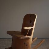 Unique sculptural rocking chair by the Finnish Matti Martikka in solid pine, 1960s.