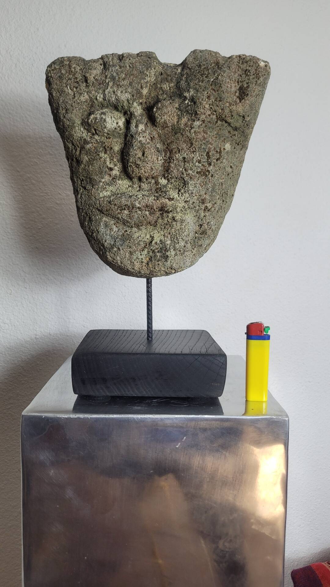 Ancienne sculpture en pierre