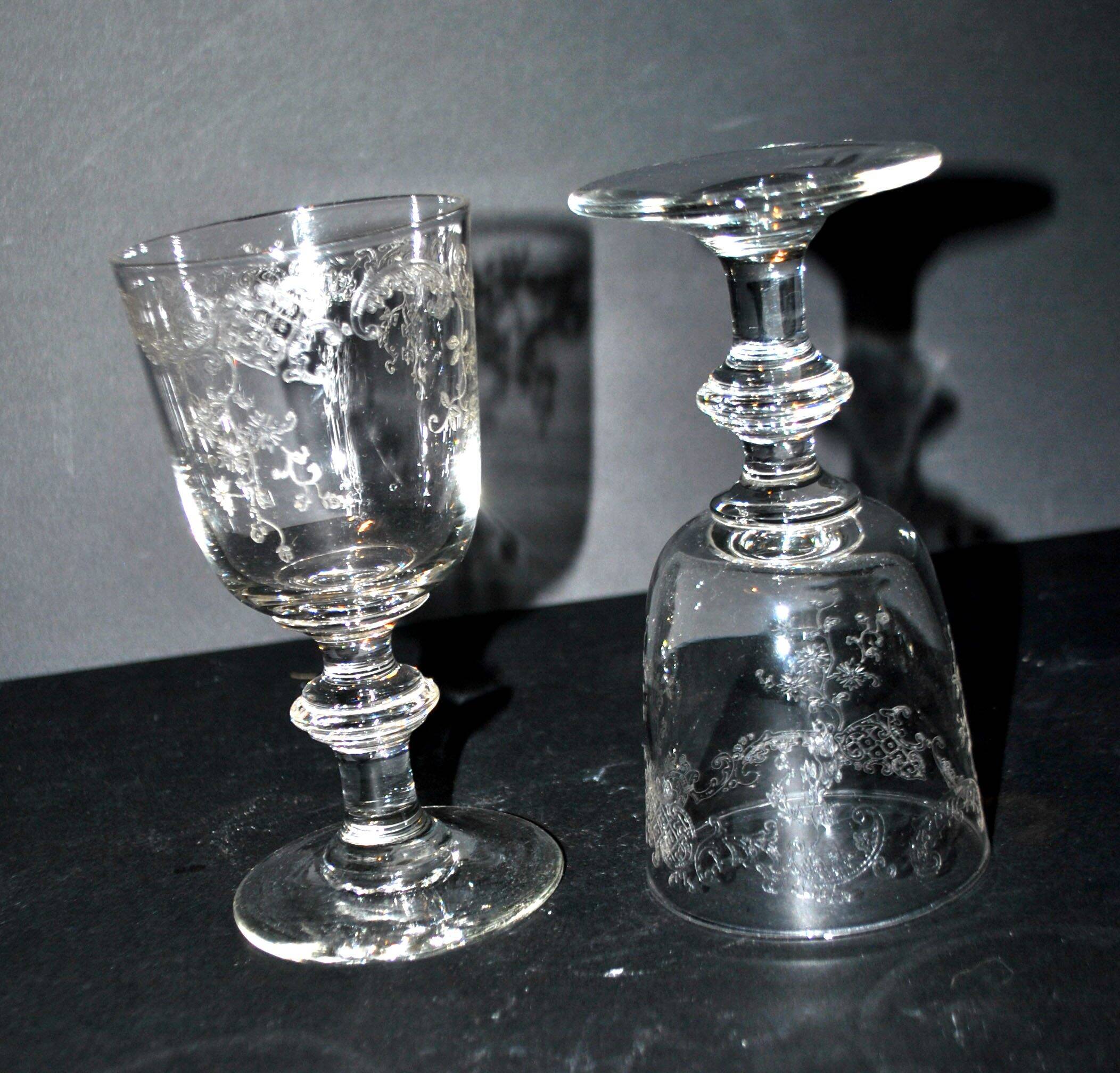 Saint-Louis set of 2 wine glasses – acid-etched floral rocaille decoration 1920 H13