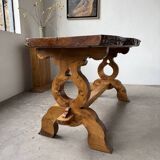 Table artisanale en orme massif, art populaire
