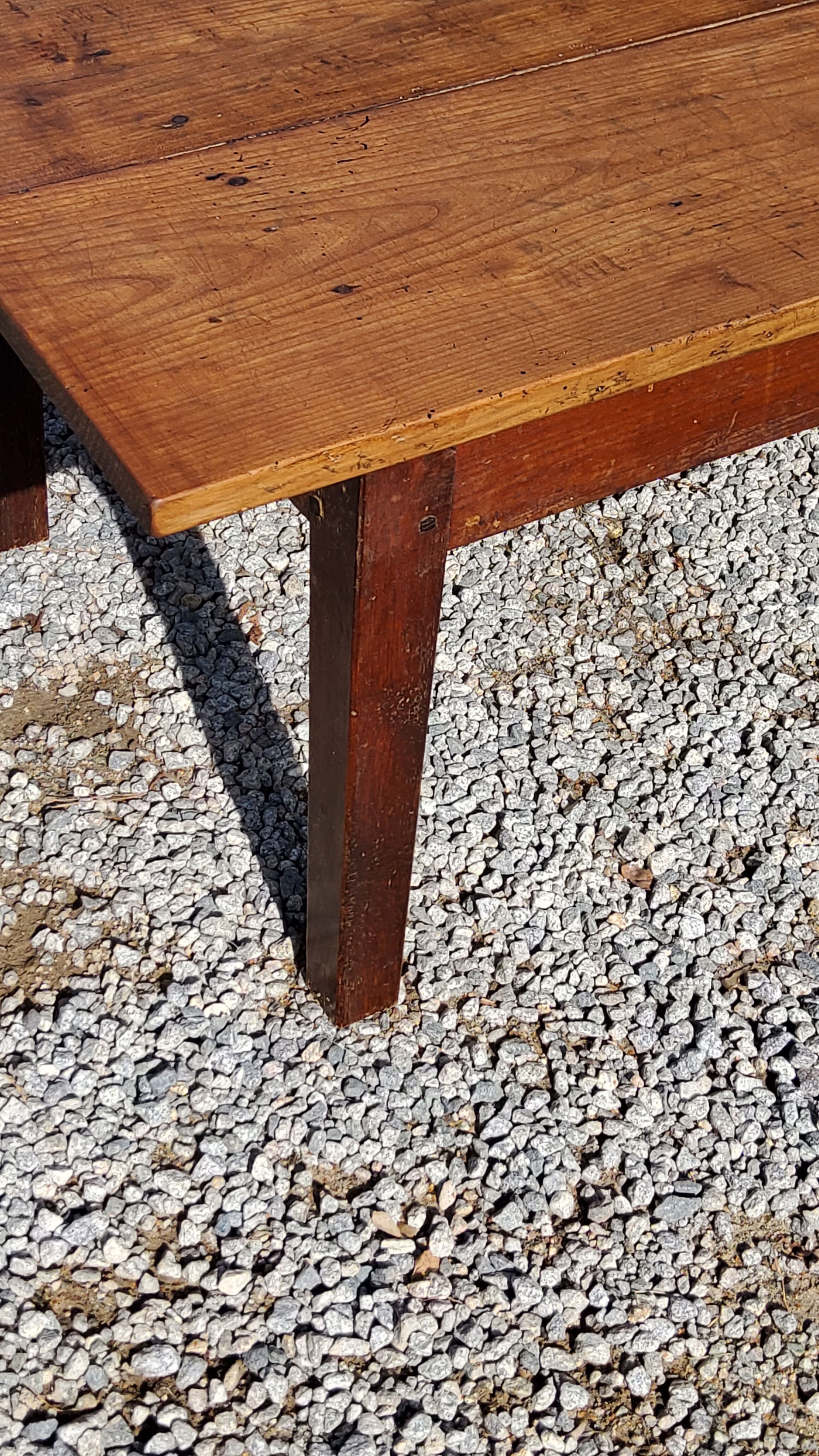Table basse de ferme XIXième siècle plateau merisier piètement chêne 1 tiroir pieds fuseaux