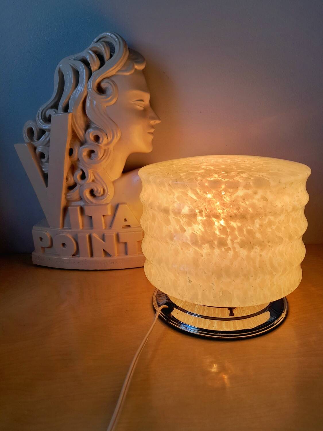 Art Deco lamp in Clichy glass