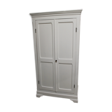 White Parisian wardrobe